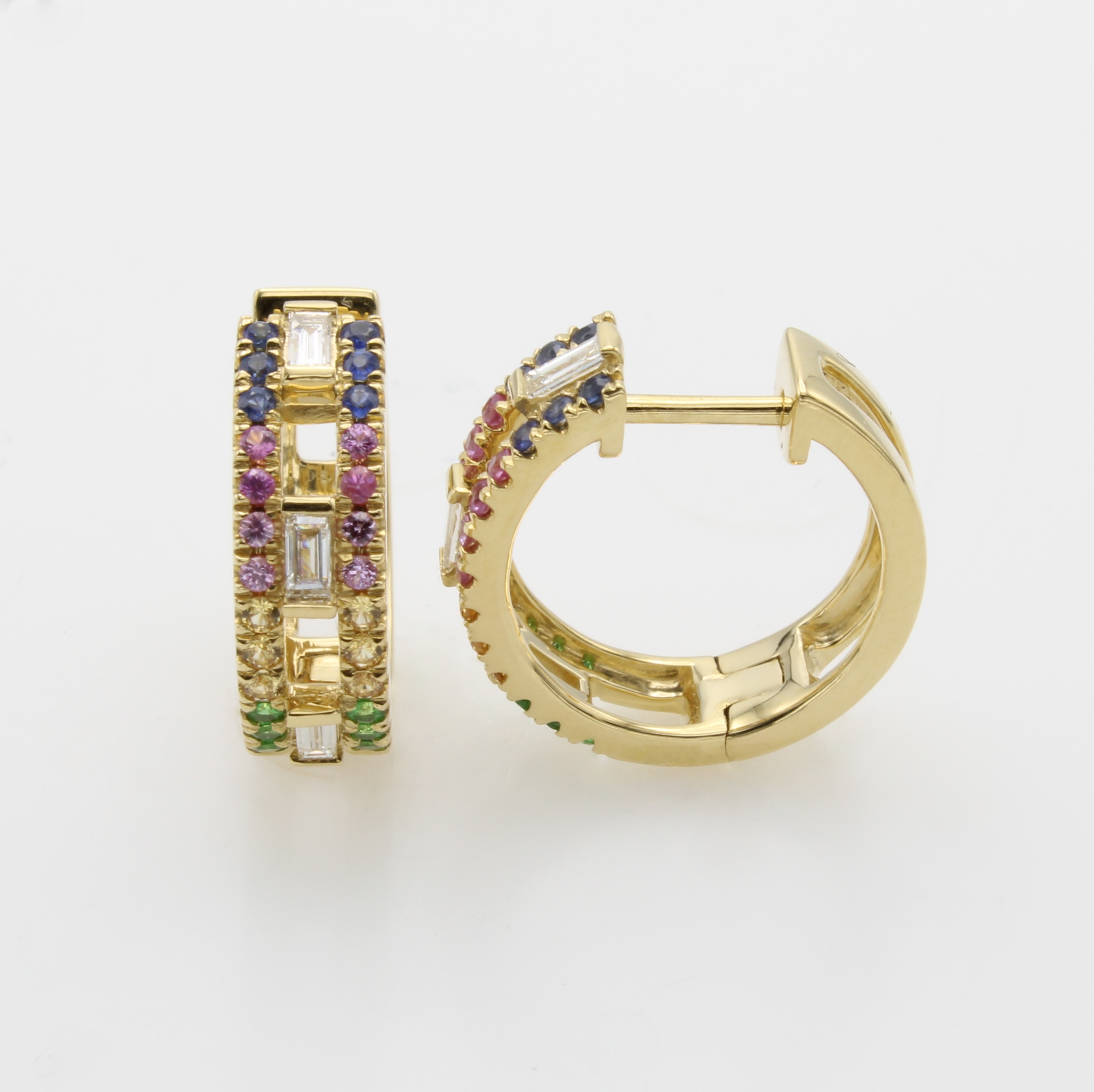 Image 26850895 - Paar Klappcreolen mit Saphiren und Diamanten, GG 750/000, 40 fac., fancy Saphire zus. ...