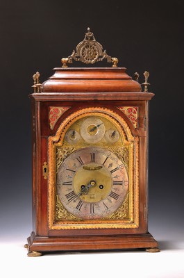 Image 26850805 - Barockuhr, Joh(ann) Michael Riedl, Linz, Mitte 18 Jh., Nußbaumgehäuse, ...