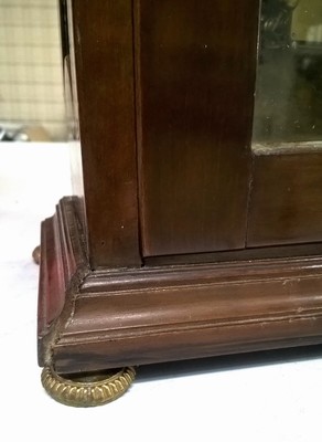 26850805c - Barockuhr, Joh(ann) Michael Riedl, Linz, Mitte 18 Jh., Nußbaumgehäuse, ...