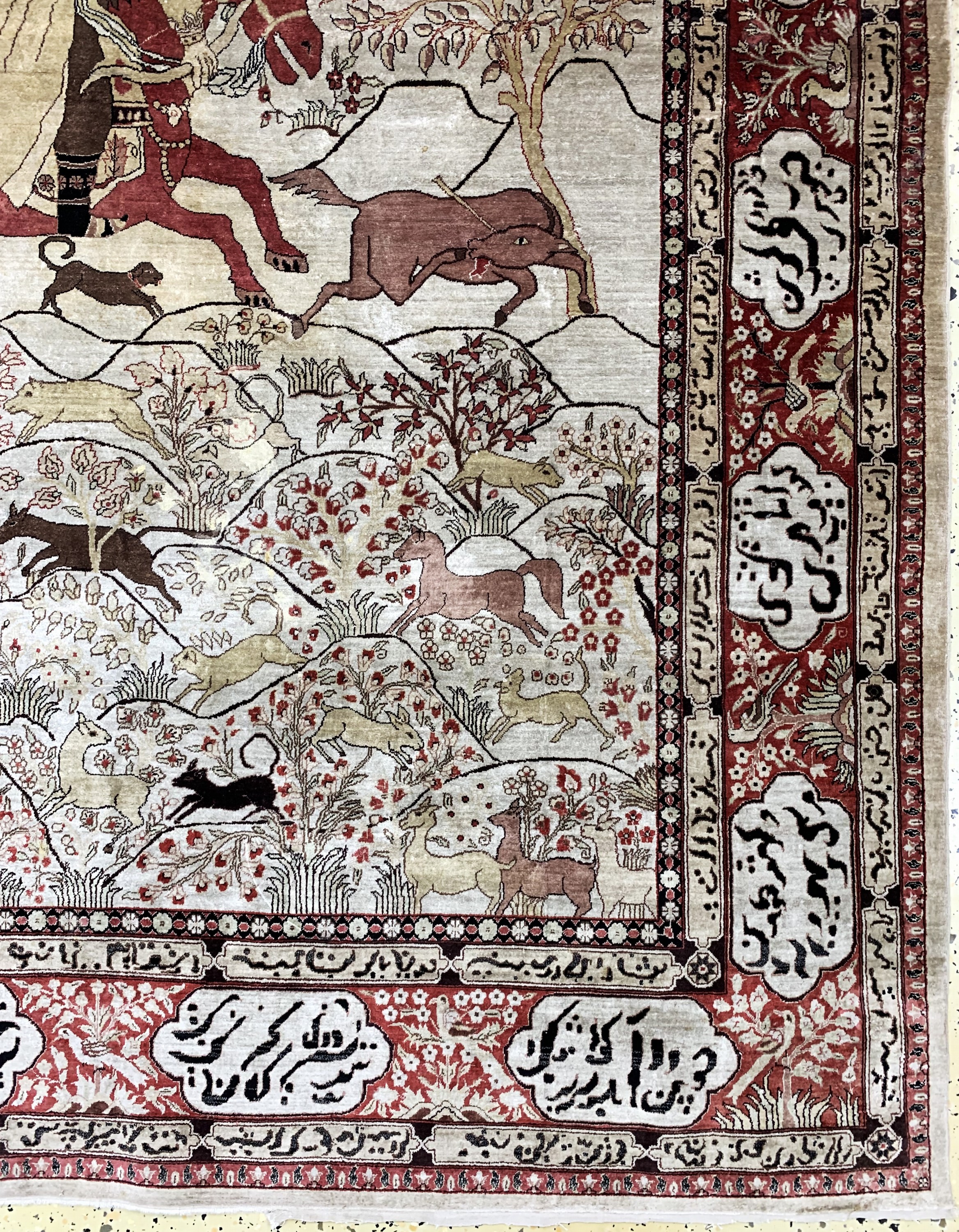 Detail a: Seiden-Teppich Pakistan, "Bahram-Gour", Mitte 20.Jhd, reine Naturseide, ca. 220 x 142 cm, ca. 1,0 Mio. Kn/qm, EHZ: 2(Fleckig)