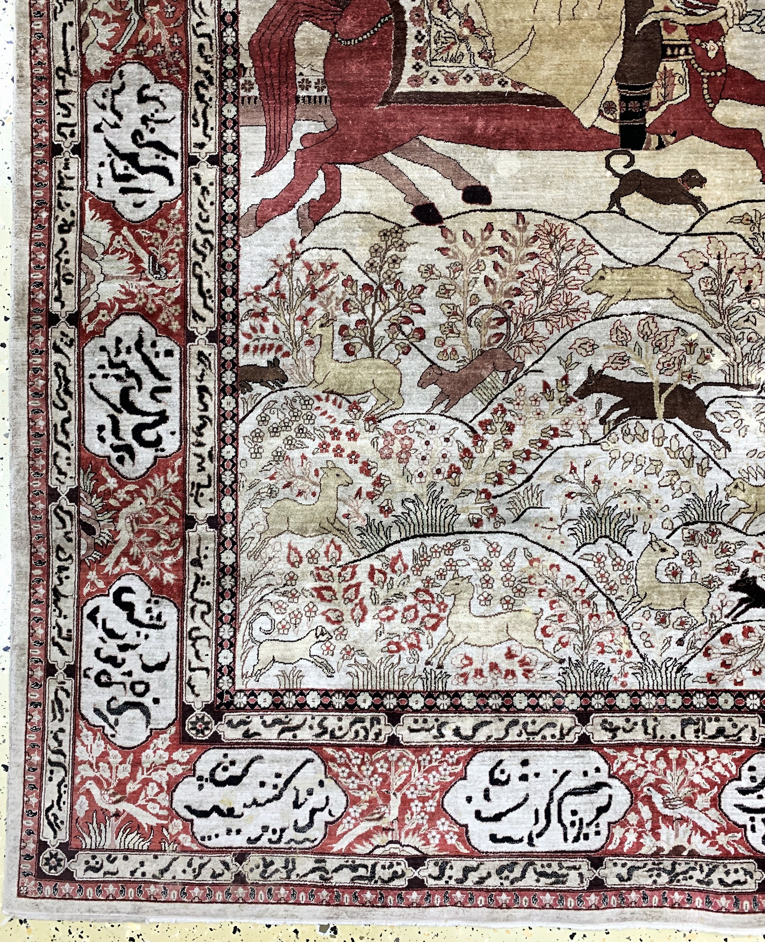 Detail b: Seiden-Teppich Pakistan, "Bahram-Gour", Mitte 20.Jhd, reine Naturseide, ca. 220 x 142 cm, ca. 1,0 Mio. Kn/qm, EHZ: 2(Fleckig)
