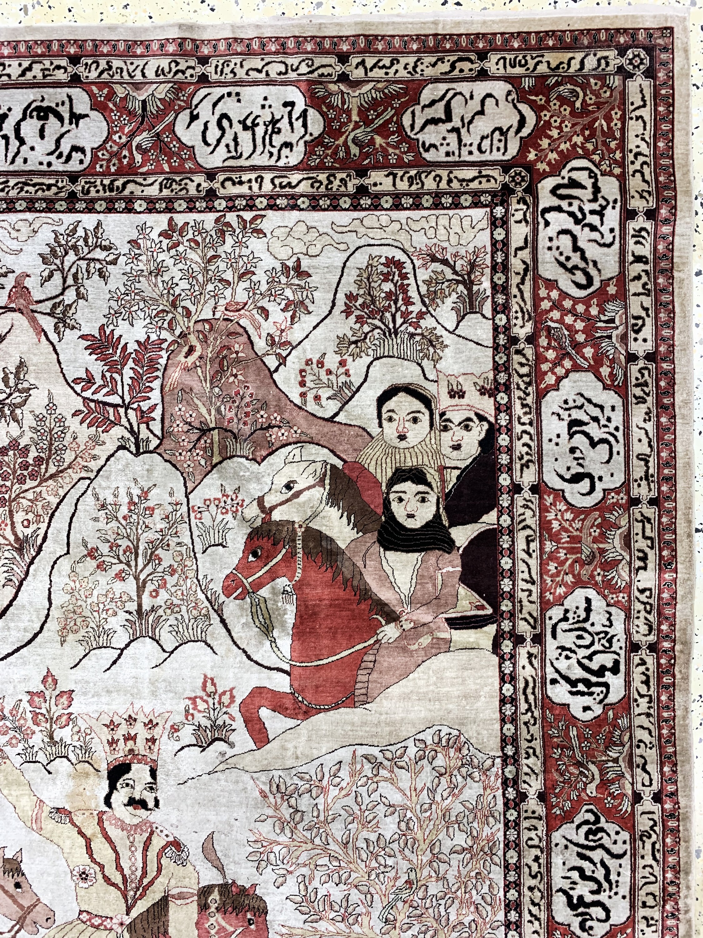 Detail d: Seiden-Teppich Pakistan, "Bahram-Gour", Mitte 20.Jhd, reine Naturseide, ca. 220 x 142 cm, ca. 1,0 Mio. Kn/qm, EHZ: 2(Fleckig)