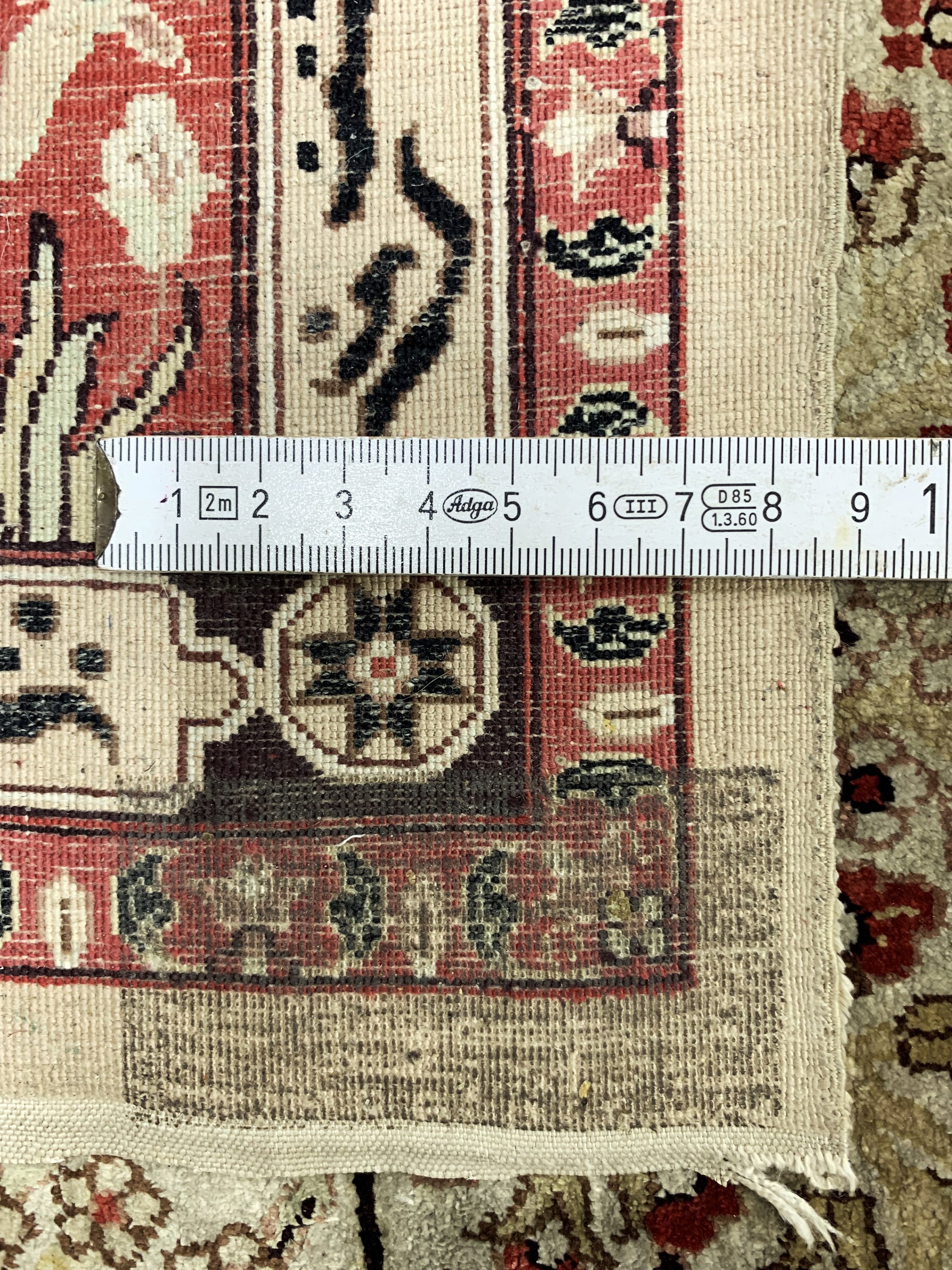 Detail g: Seiden-Teppich Pakistan, "Bahram-Gour", Mitte 20.Jhd, reine Naturseide, ca. 220 x 142 cm, ca. 1,0 Mio. Kn/qm, EHZ: 2(Fleckig)