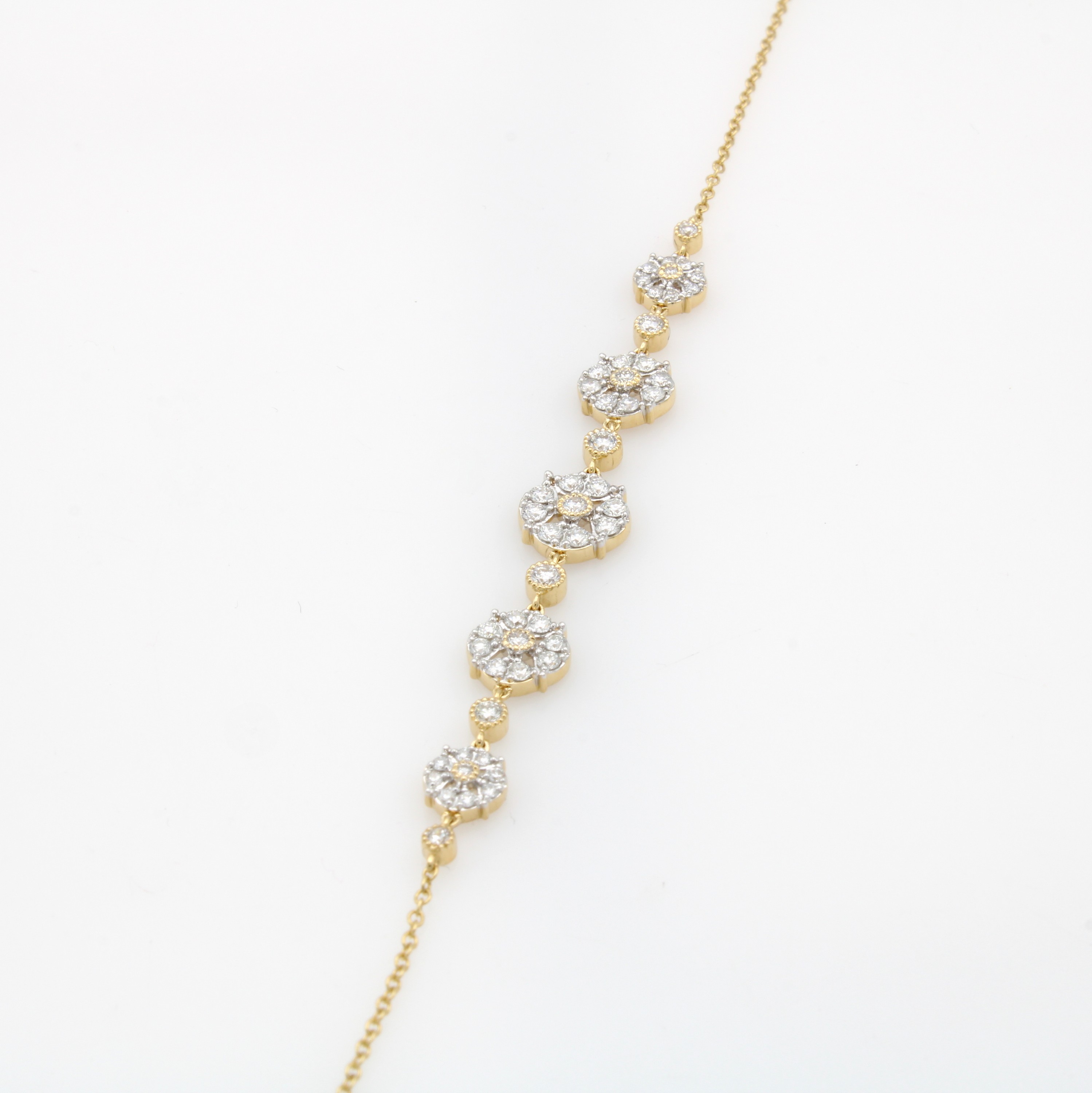 Image 26851774 - Armband mit Brillanten, GG 750/000, rhod. Fassungen, 51 Brill. zus. ca. 0.96 ct feines ...