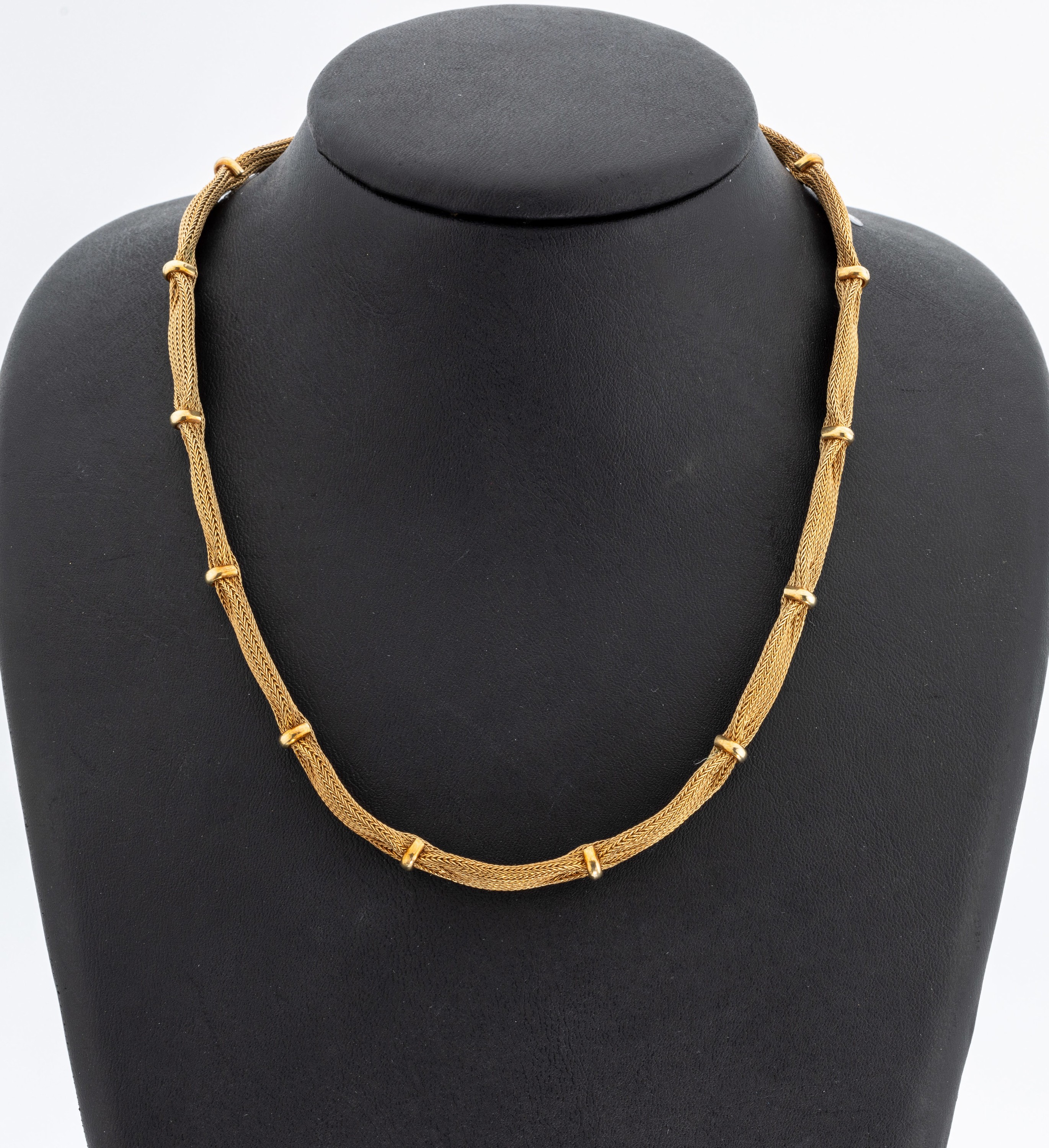 14 kt Gold Collier, GG 585/000, Strickcollier, L. ca. 43 cm, Kastenschloss mitSicherheitsacht, ca. 26 g