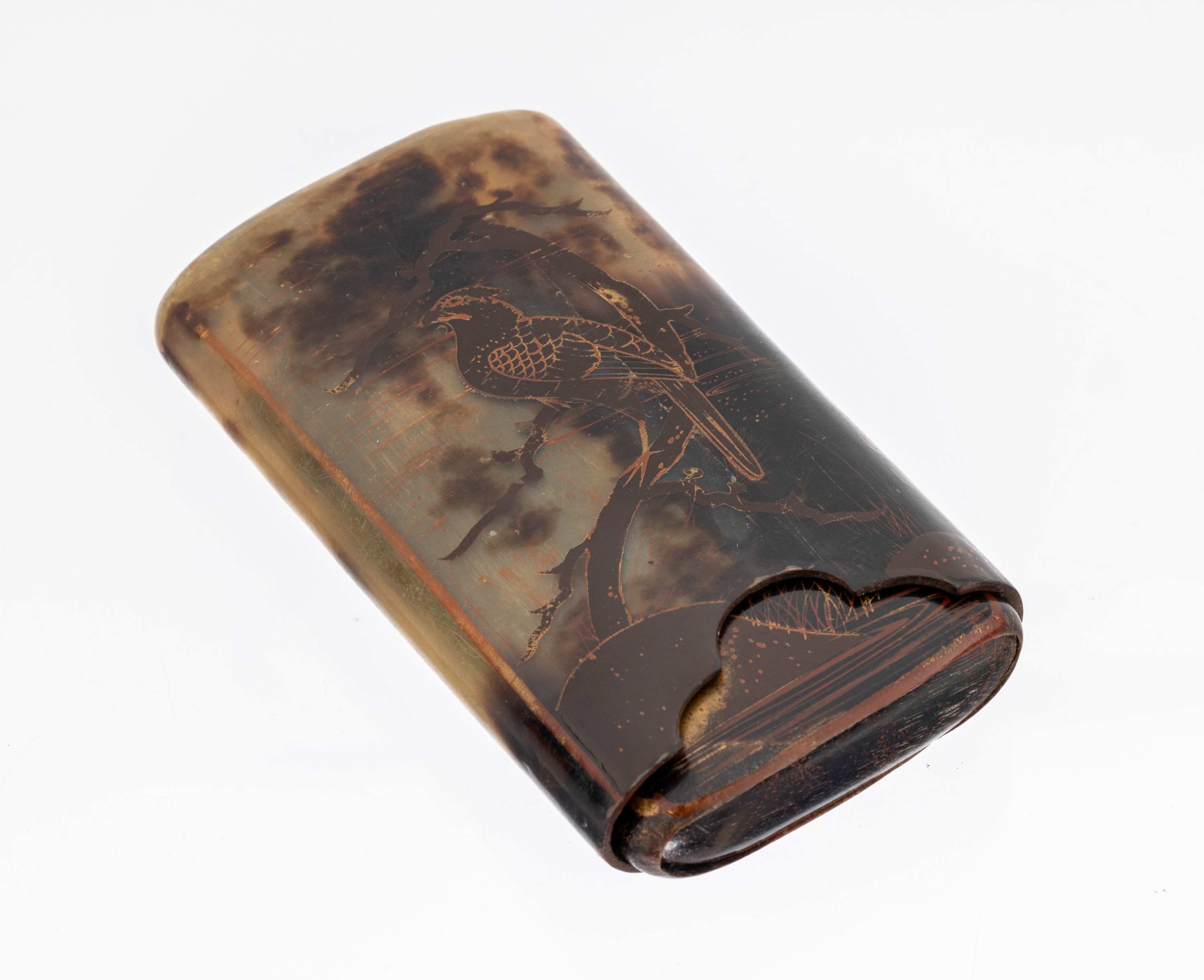 Etui Japan um 1900, Schildpatt, beids. Dekor mit versch. Vögeln in Landschaft,gold gehöht, z.T. bunt eingefärbt, Glückssymbolik, feine ...