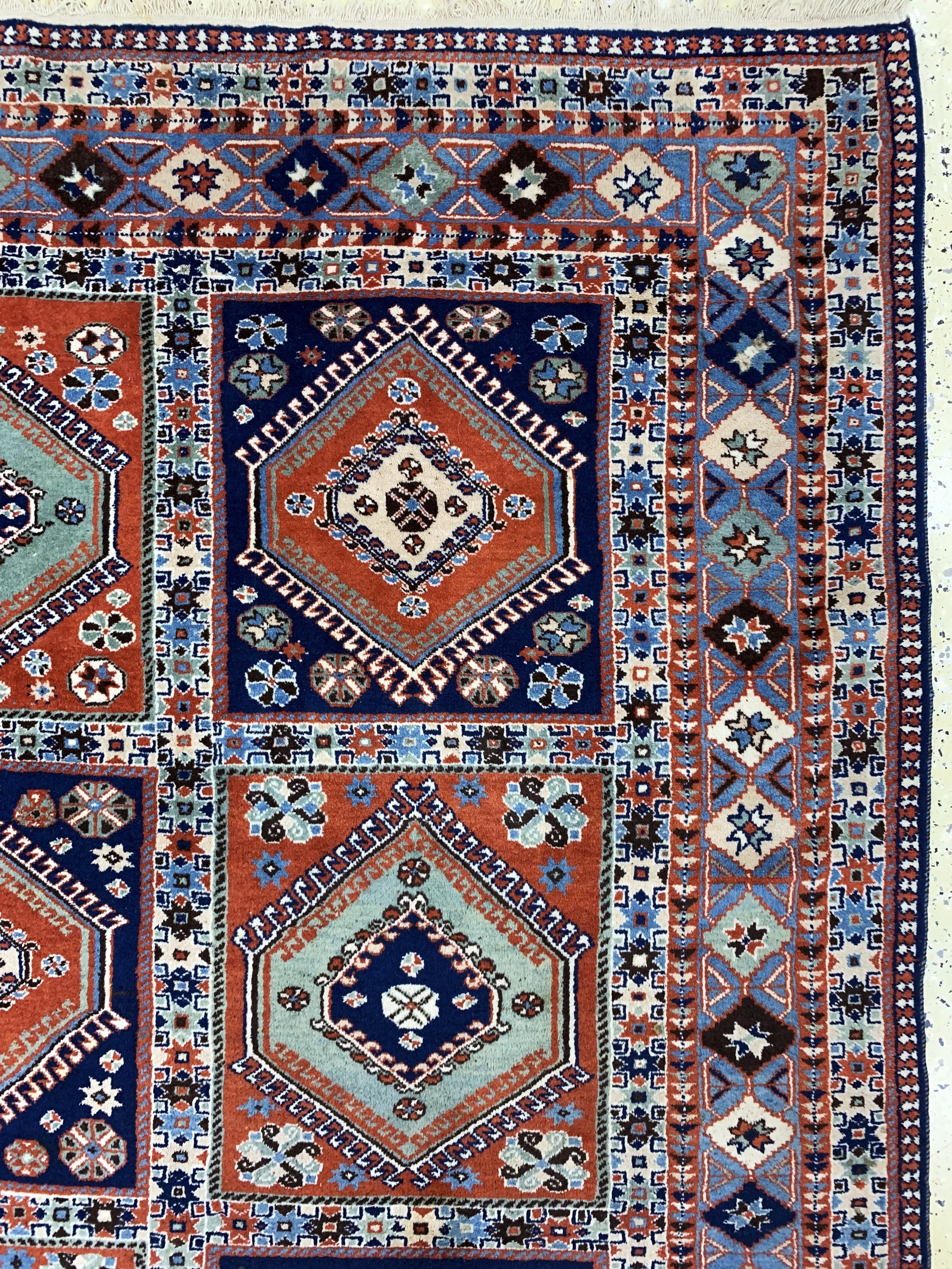 Detail d: Yalameh, Persien, Ende 20.Jhd, Wolle auf Wolle, ca. 265 x 168 cm, EHZ: 2