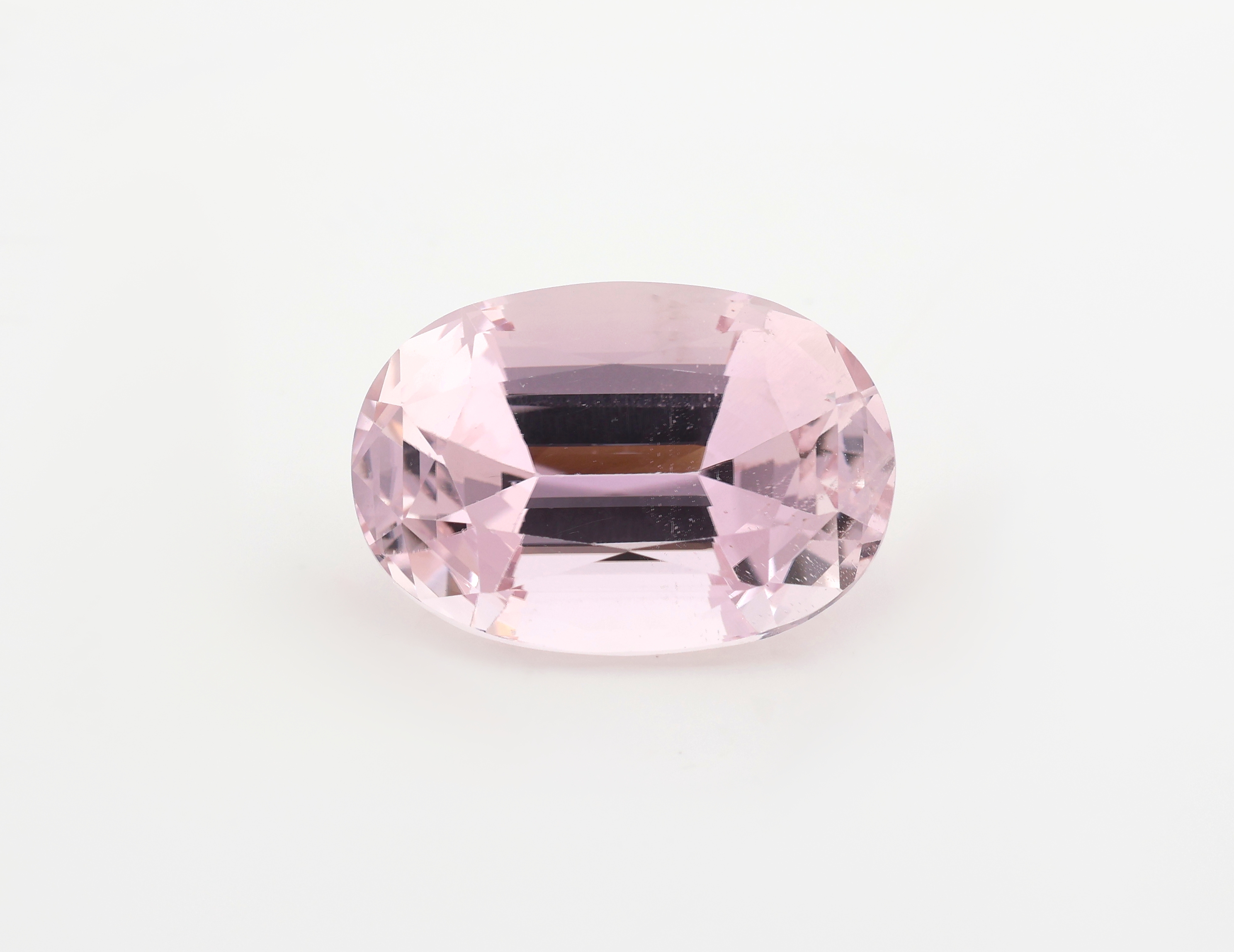 Loser ovalfacett. Kunzit, ca. 15.9 ct