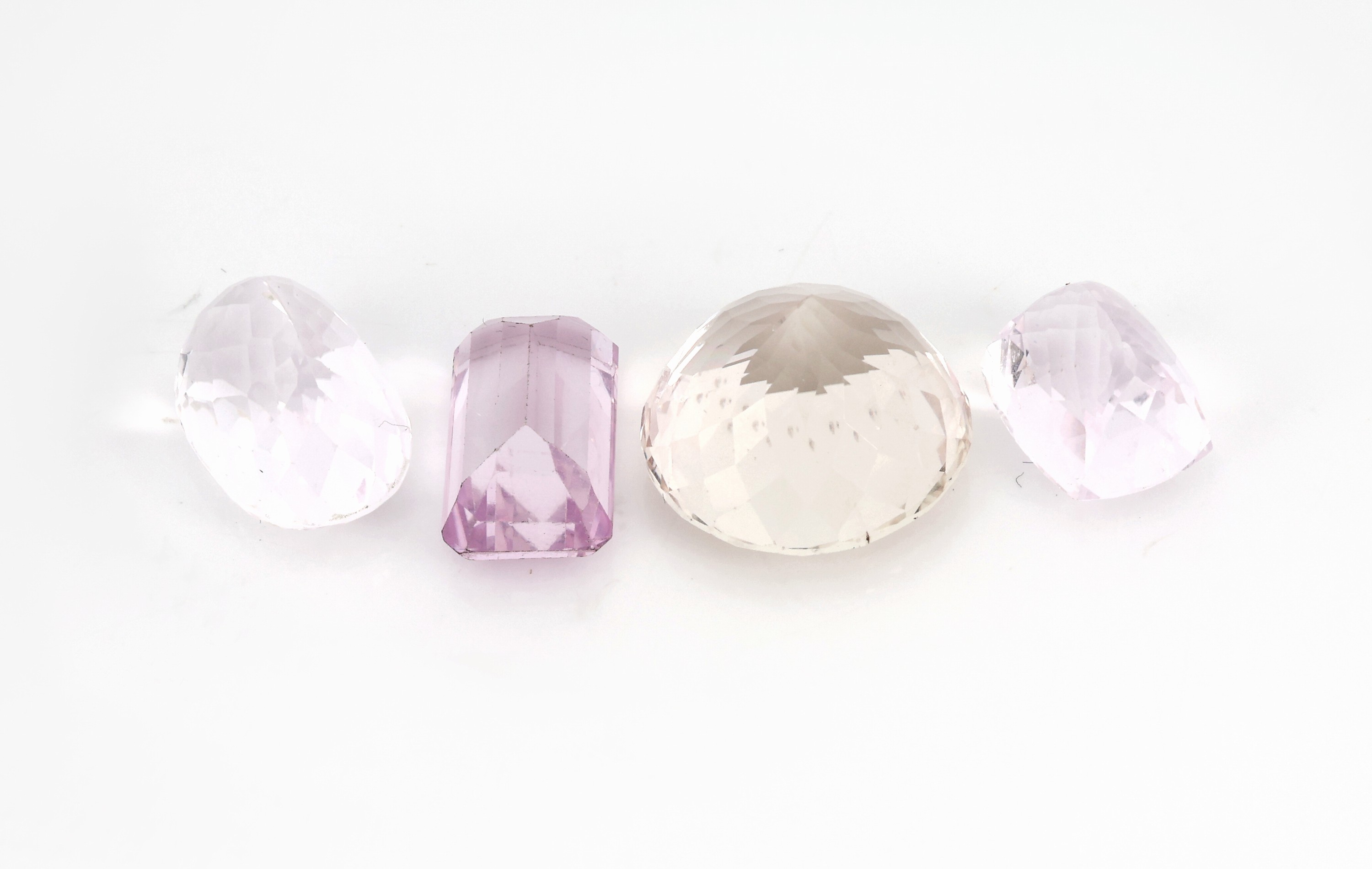 Detail a: Lot 4 lose Kunzite, ca. 54.16 ct, versch. Größen, Schliffformen und Farbnuancen