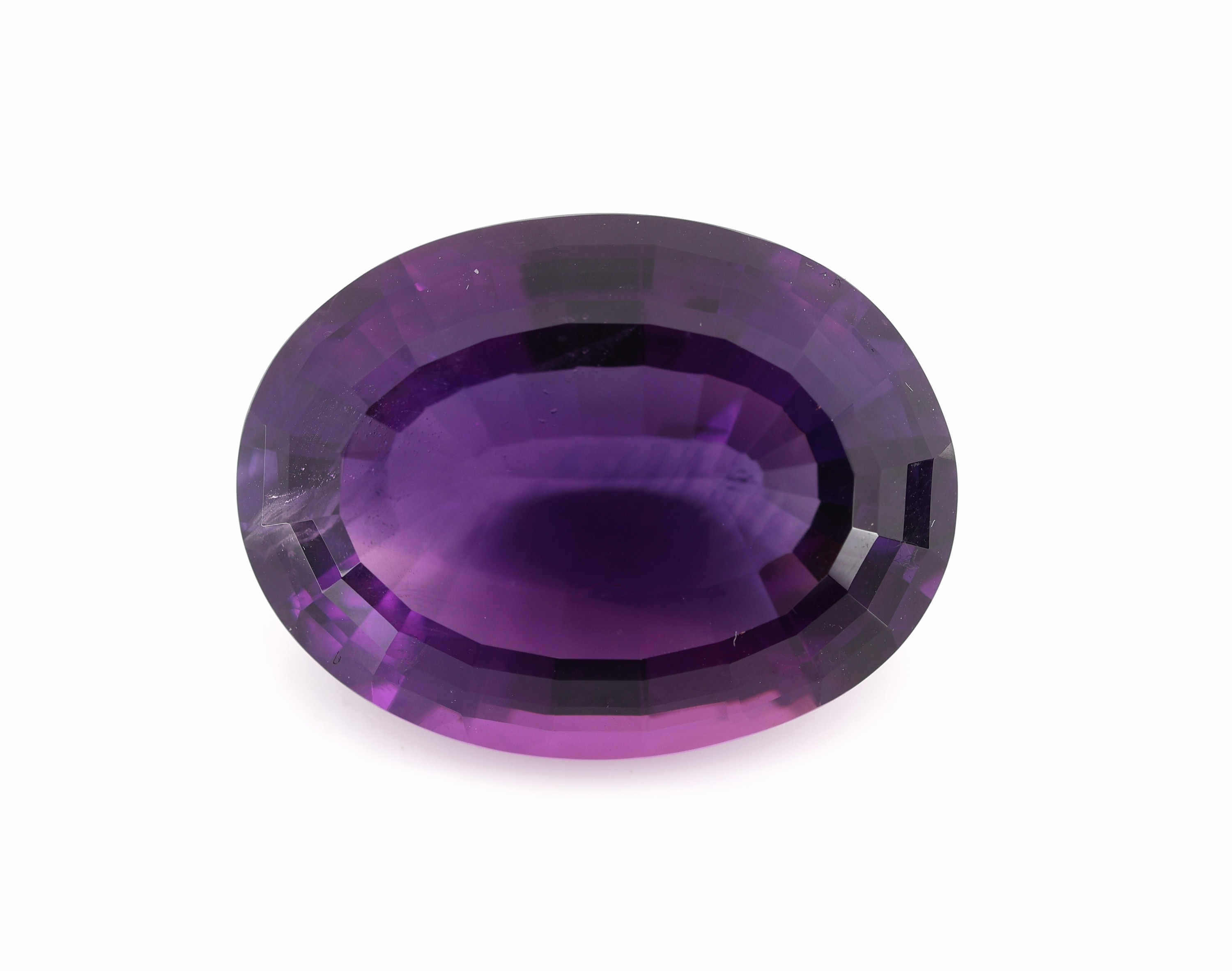 Loser facett. Amethyst, 49.00 ct, oval Treppenschliff