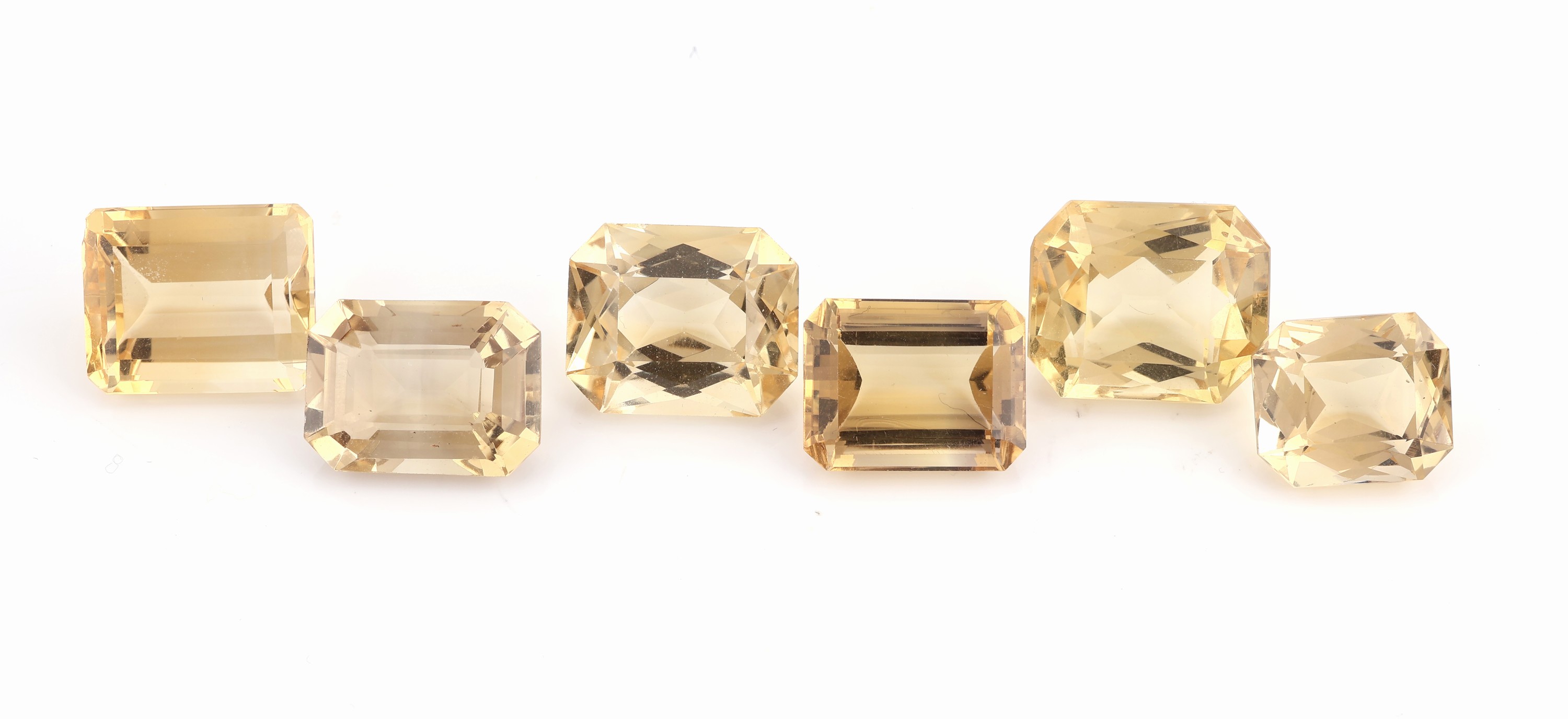 Lot 6 lose facett. Citrine, zus. 75.03 ct, in versch. Größen und Schliffformen