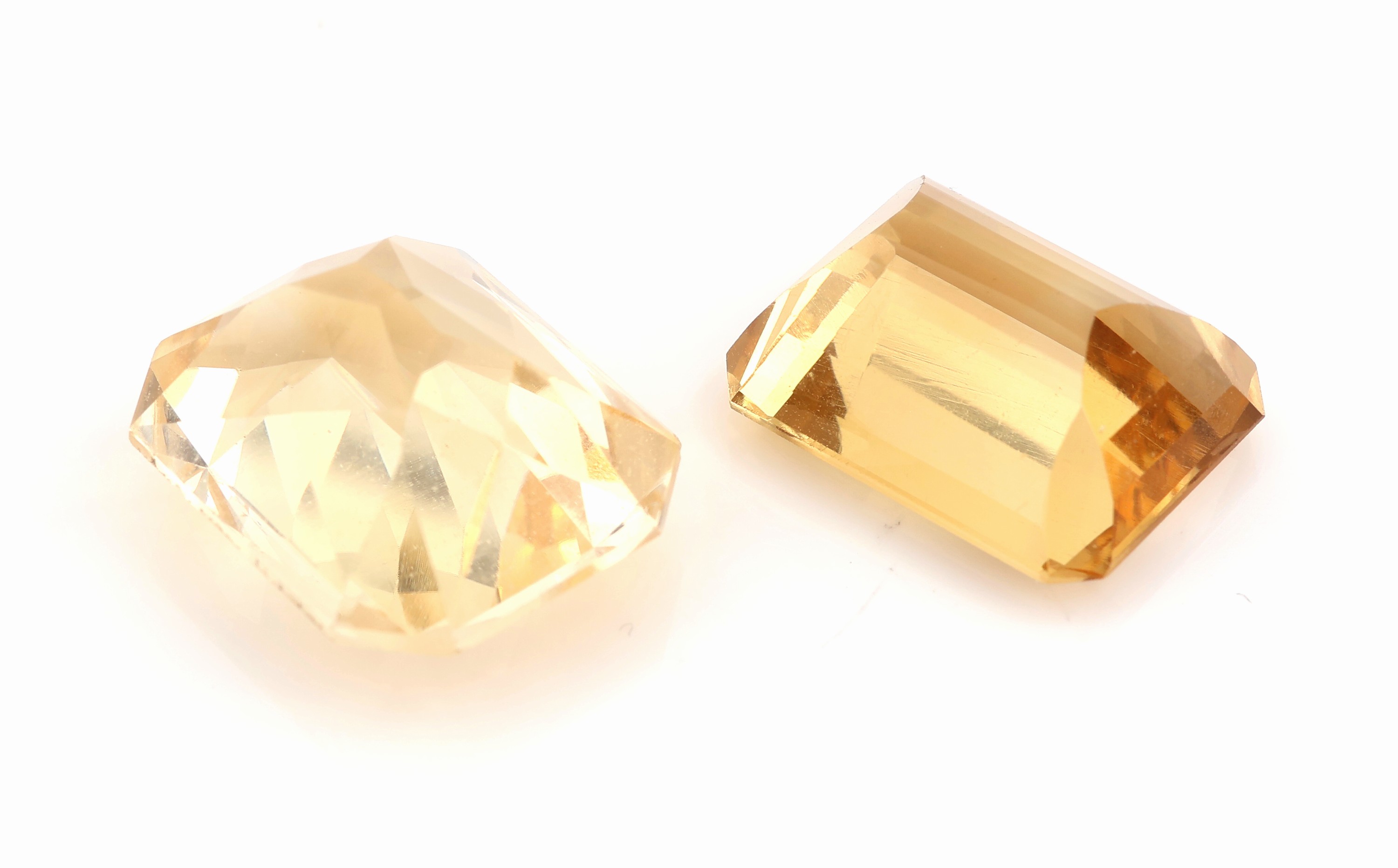 Detail b: Lot 6 lose facett. Citrine, zus. 75.03 ct, in versch. Größen und Schliffformen