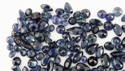 26852475a - Lot lose Saphire zus. ca. 21.6 ct, in versch. Größen, Farben und Formen ...