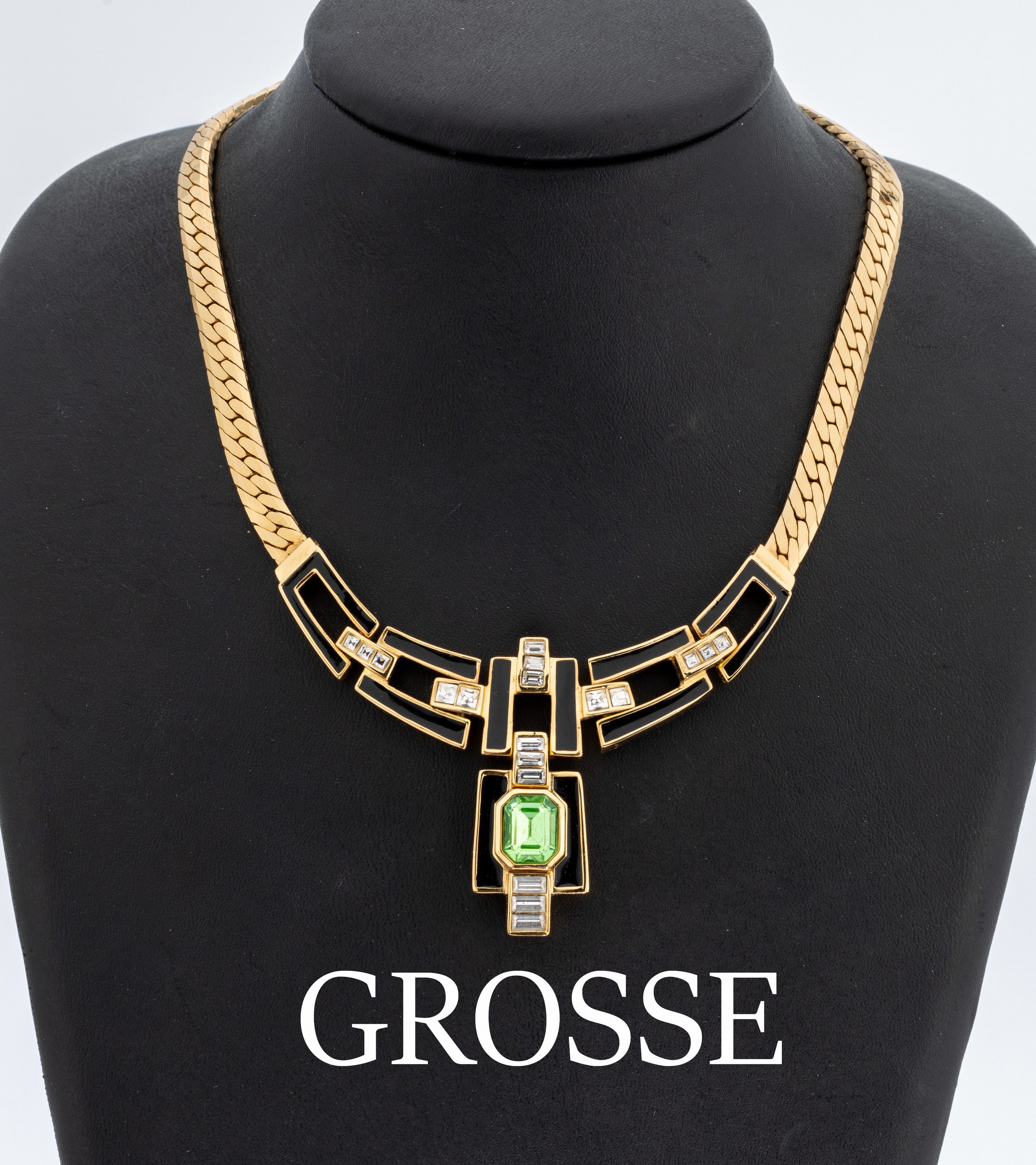 GROSSE Collier, Metall vergoldet, 1960er -70er Jahre, Art Deco Stil, geometrisches Mittelteil mit schwarzem Hartlack, Strasssteine in versch. ...
