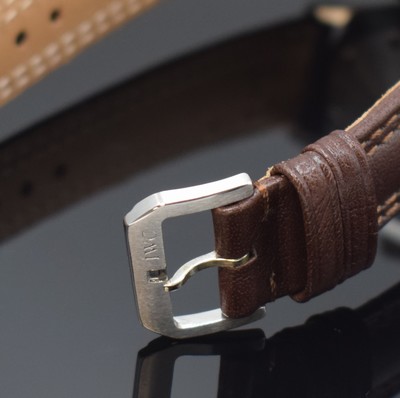 26853496b - IWC Herrenarmbanduhr "Der Fliegerchronograph" in Stahl, quarz, neutr. ...