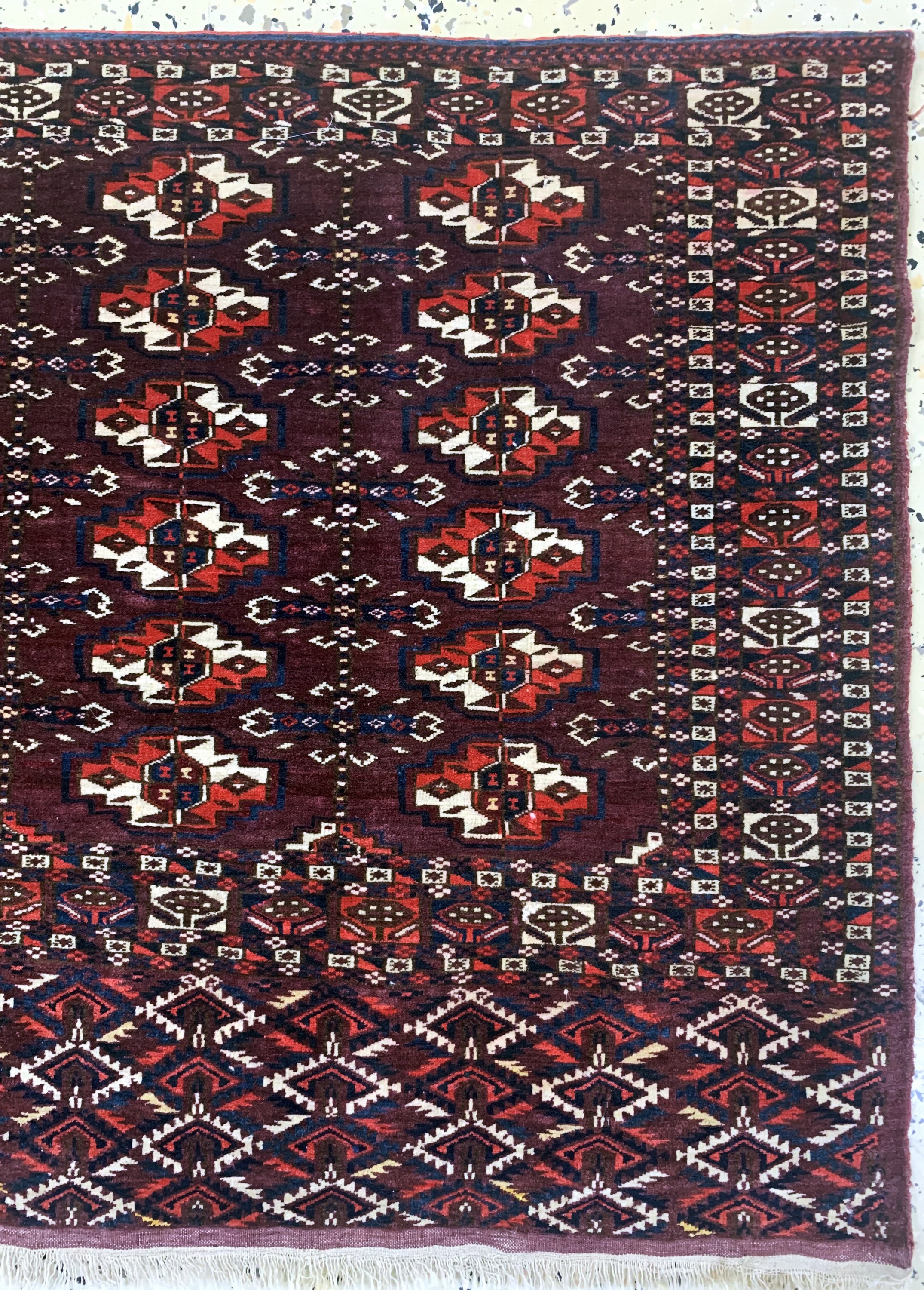 Detail a: Tekke Tschowal antik, Turkmenistan, 19.Jhd,Wolle auf Wolle, ca. 120 x 70 cm, EHZ: 2,aus Sammlungsauflösung