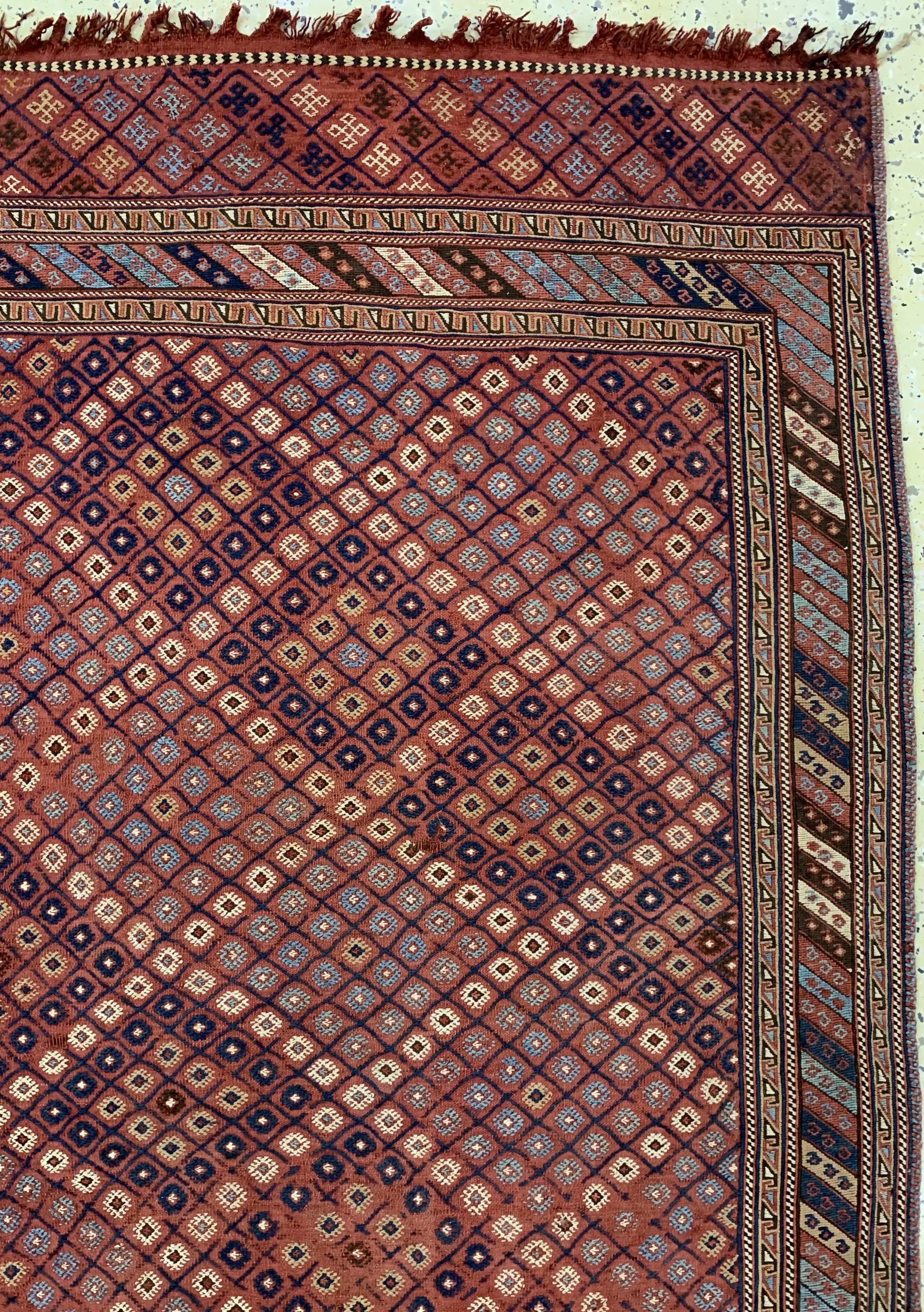 Detail d: Cicim fein antik, Türkei, 19.Jhd, Wolle aufWolle, ca. 245 x 180 cm, EHZ: 2, (kleine Restaurierungen),aus Sammlungsauflösung