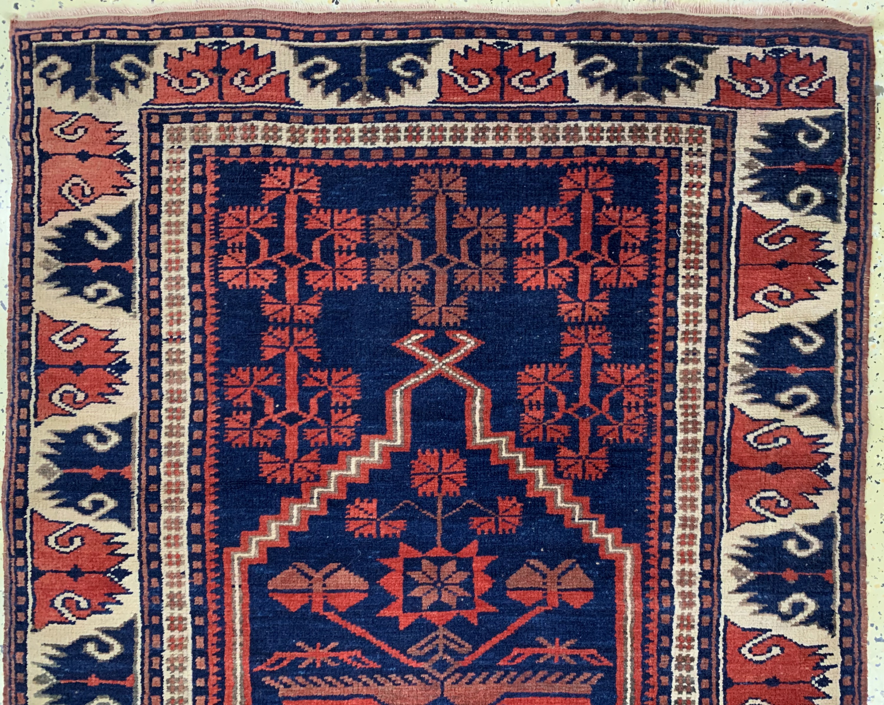Detail a: Yagchibedir alt, Türkei, Anfang 20.Jhd, Wolle auf Wolle, ca. 180 x 100 cm, EHZ: 2,aus Sammlungsauflösung