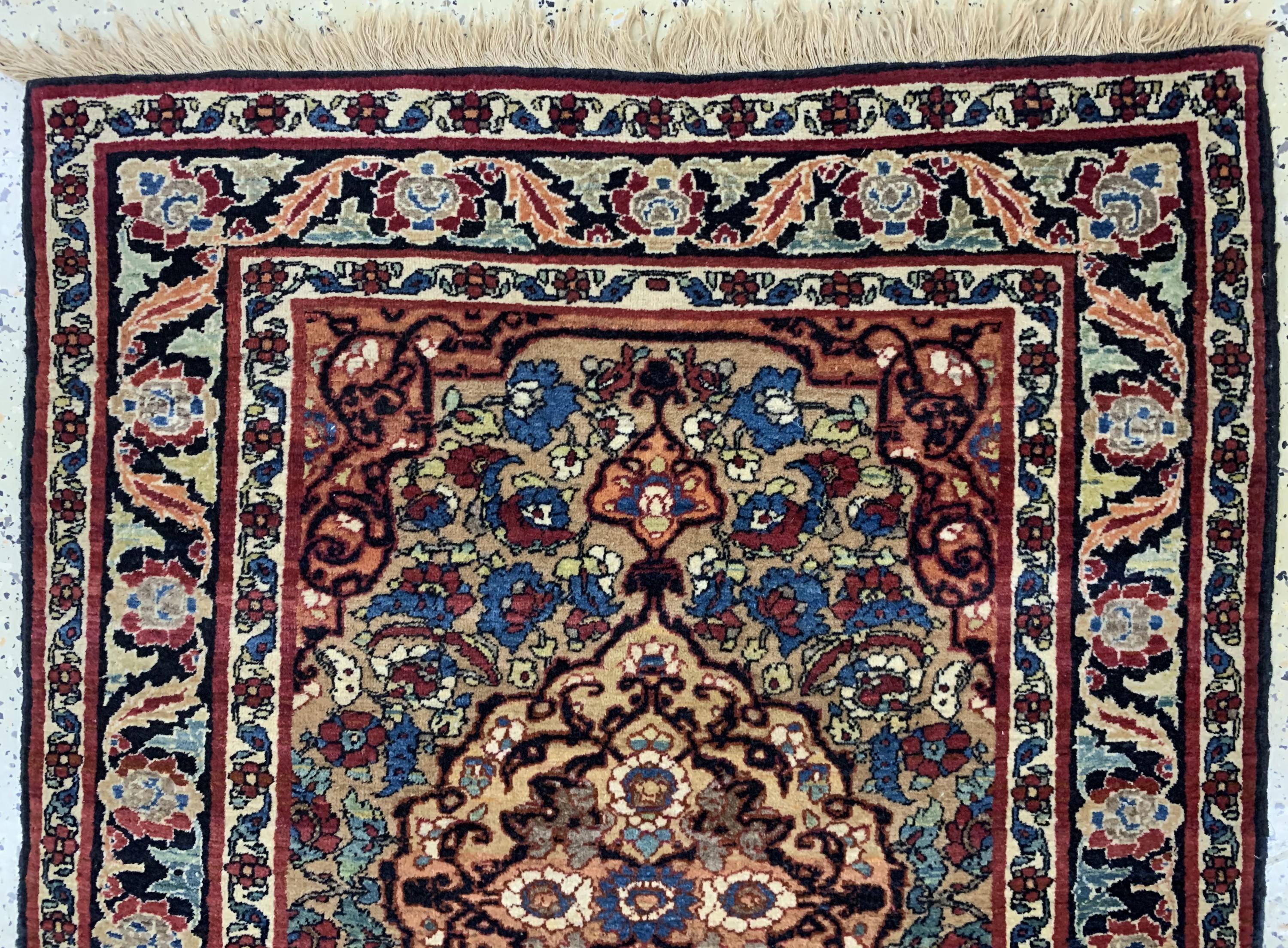 Detail a: Antiker Semnan, Persien, um 1900, Wolle aufBaumwolle, ca. 120 x 100 cm, EHZ: 1-2, aus Sammlungsauflösung