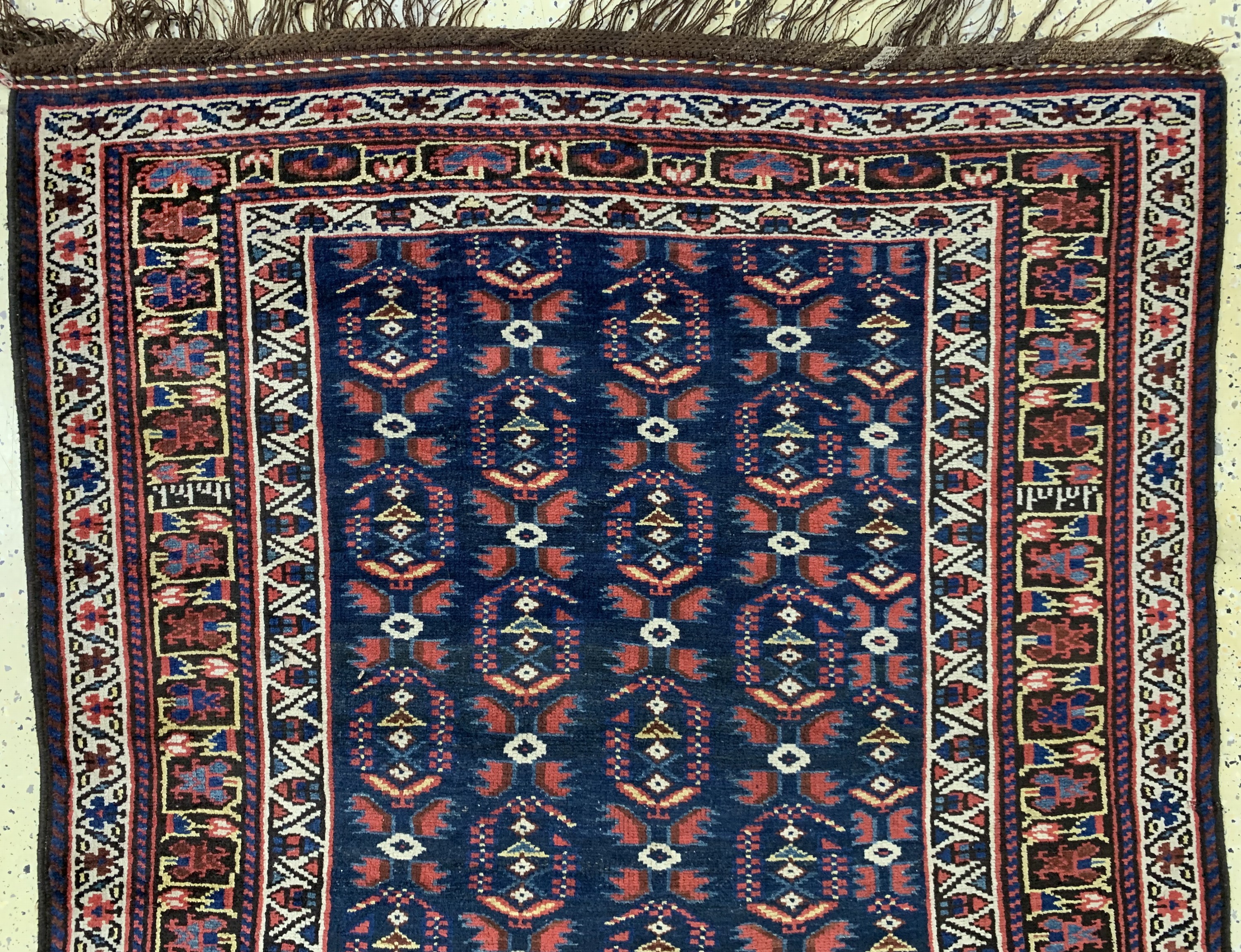 Detail a: Weramin antik, Persien, datiert 1332(1911),Wolle auf Wolle, ca. 306 x 128 cm, EHZ: 1- 2,aus Sammlungsauflösung