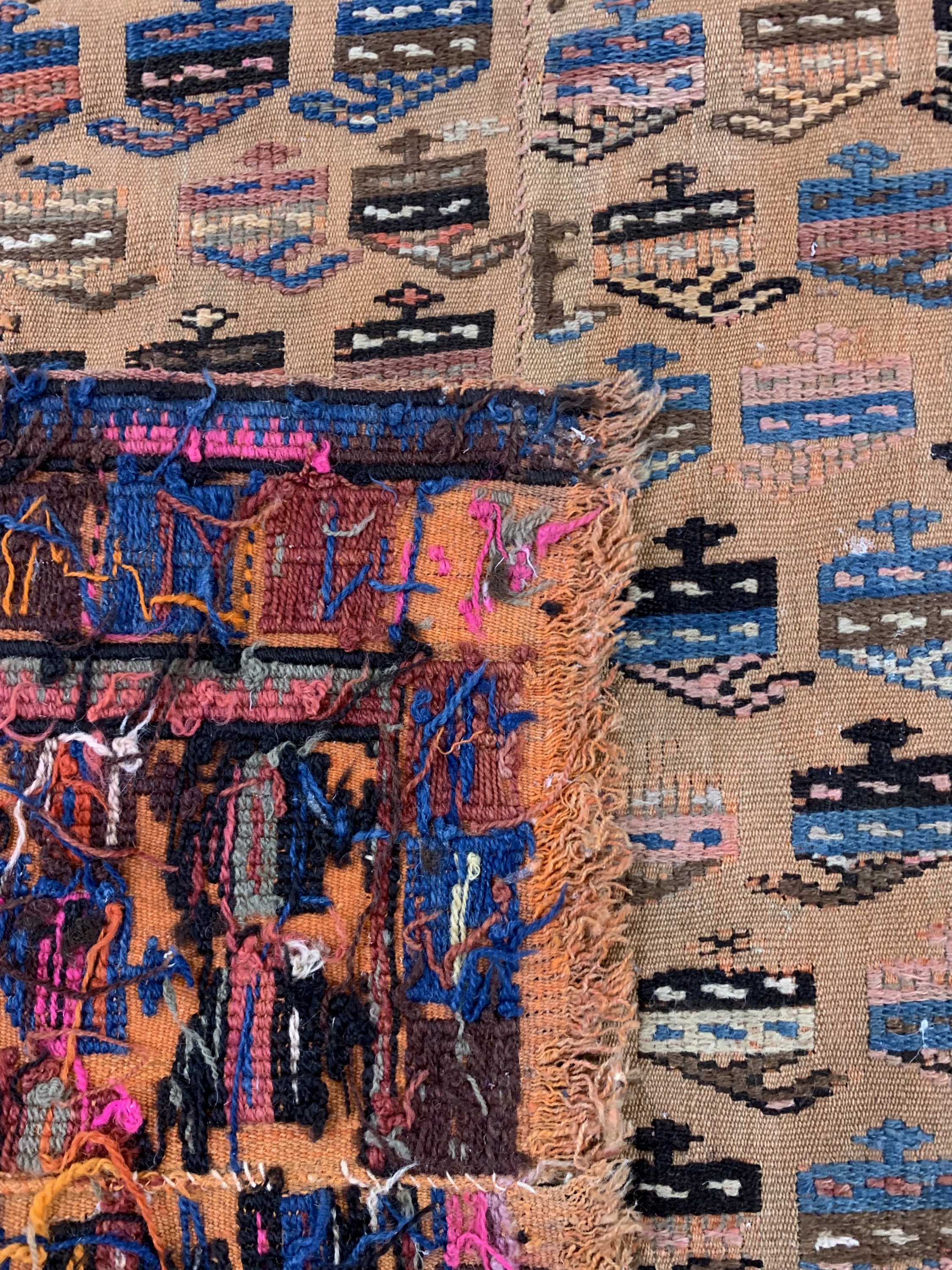 Detail e: Antiker"Verneh"(4 Bahnig), Persien, 19.Jhd,Wolle auf Wolle, ca. 250 x 105 cm, EHZ: 3,aus Sammlungsauflösung