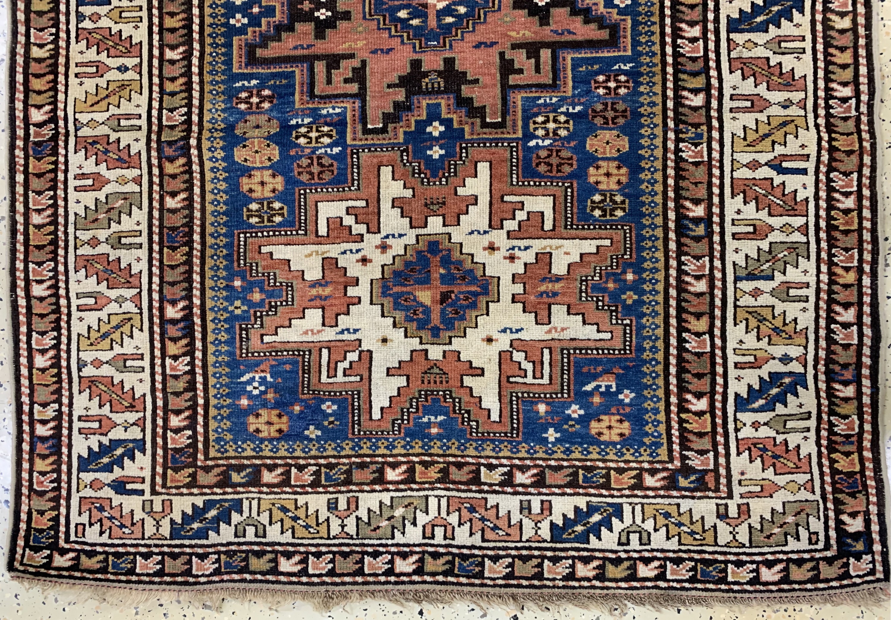 Detail c: Schirwan Kazak antik, Kaukasus, 19.Jhd, Wolle auf Wolle, ca. 170 x 120 cm, EHZ: 2,aus Sammlungsauflösung