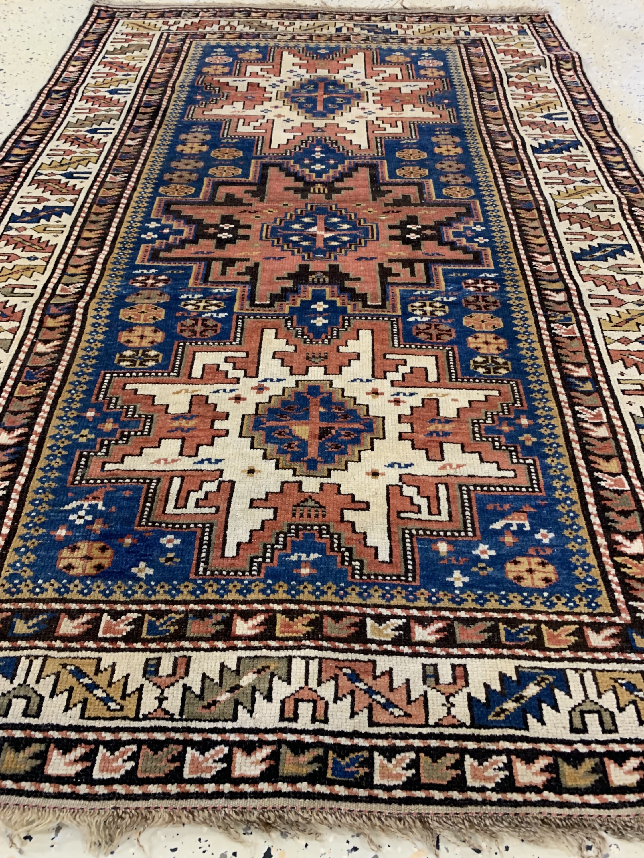 Detail d: Schirwan Kazak antik, Kaukasus, 19.Jhd, Wolle auf Wolle, ca. 170 x 120 cm, EHZ: 2,aus Sammlungsauflösung