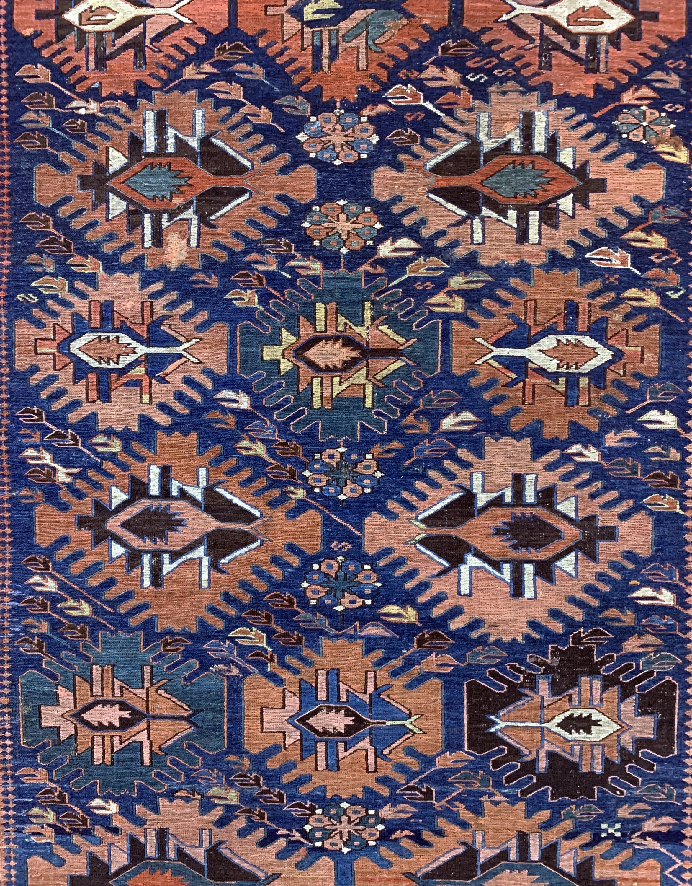 Detail c: Sumakh antik, Kaukasus, um 1900, Wolle auf Wolle, ca. 152 x 120 cm, EHZ: 2, (kleine Restaurierungen),aus Sammlungsauflösung