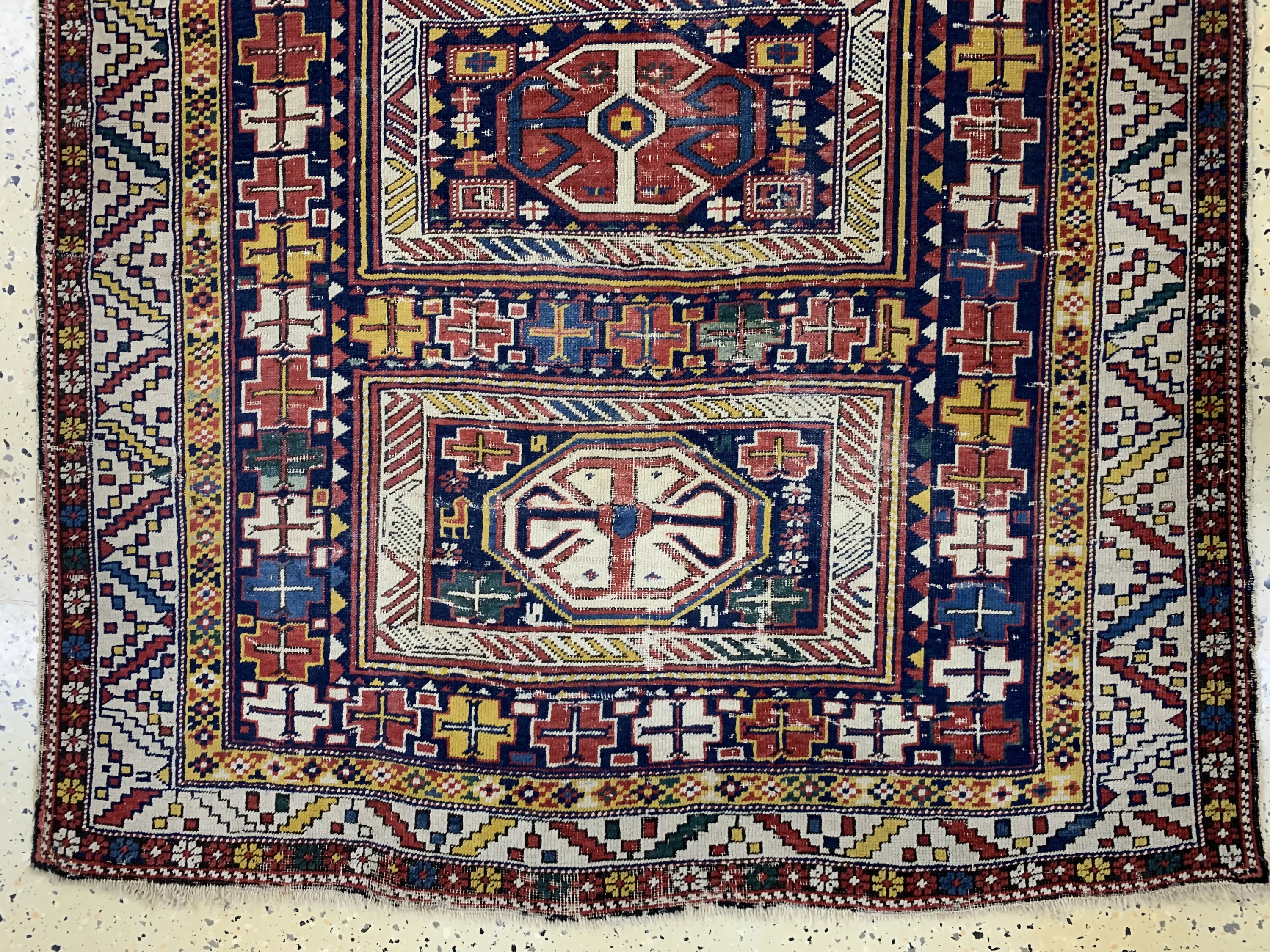 Detail b: Schirwan Kazak antik, Kaukasus, um 1900, Wolle auf Wolle, ca. 160 x 120 cm, EHZ: 3,aus Sammlungsauflösung