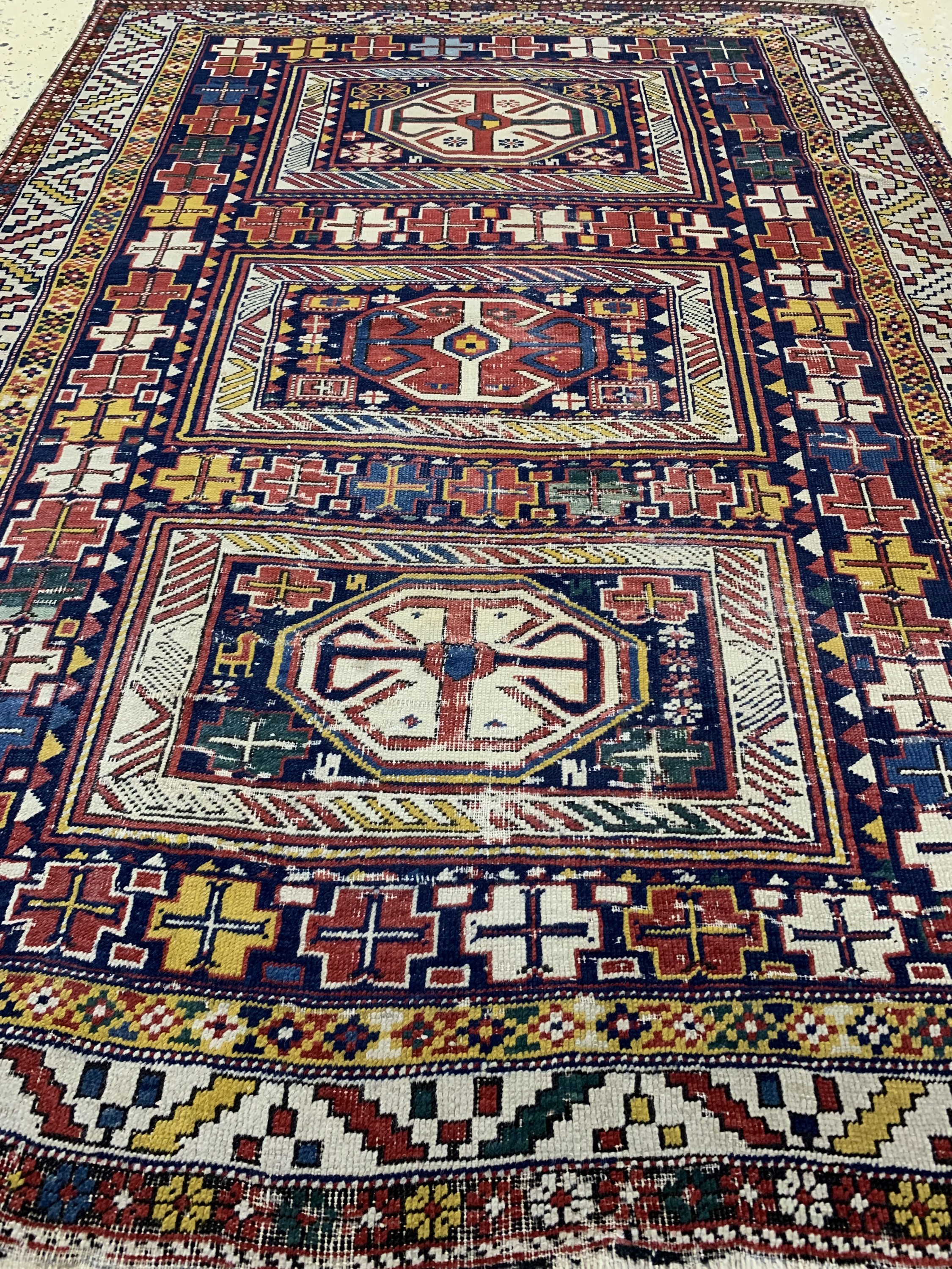 Detail d: Schirwan Kazak antik, Kaukasus, um 1900, Wolle auf Wolle, ca. 160 x 120 cm, EHZ: 3,aus Sammlungsauflösung