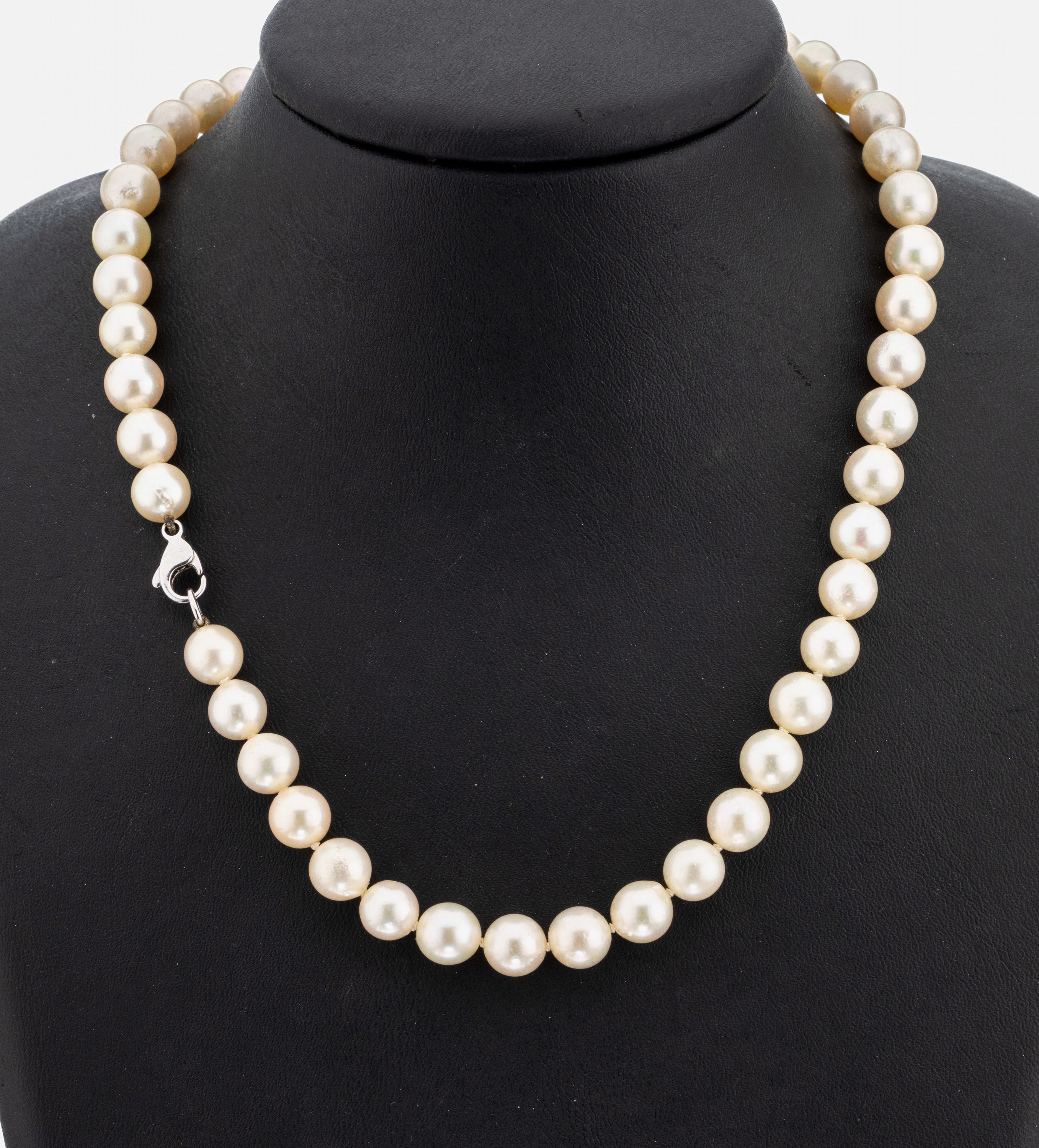 Zuchtperl-Collier mit 14 kt Gold Schließe, WG 585/000, Akoyazuchtperlen, D. ca. 8 mm, Karabinerschließe, L. ca. 43 cm
