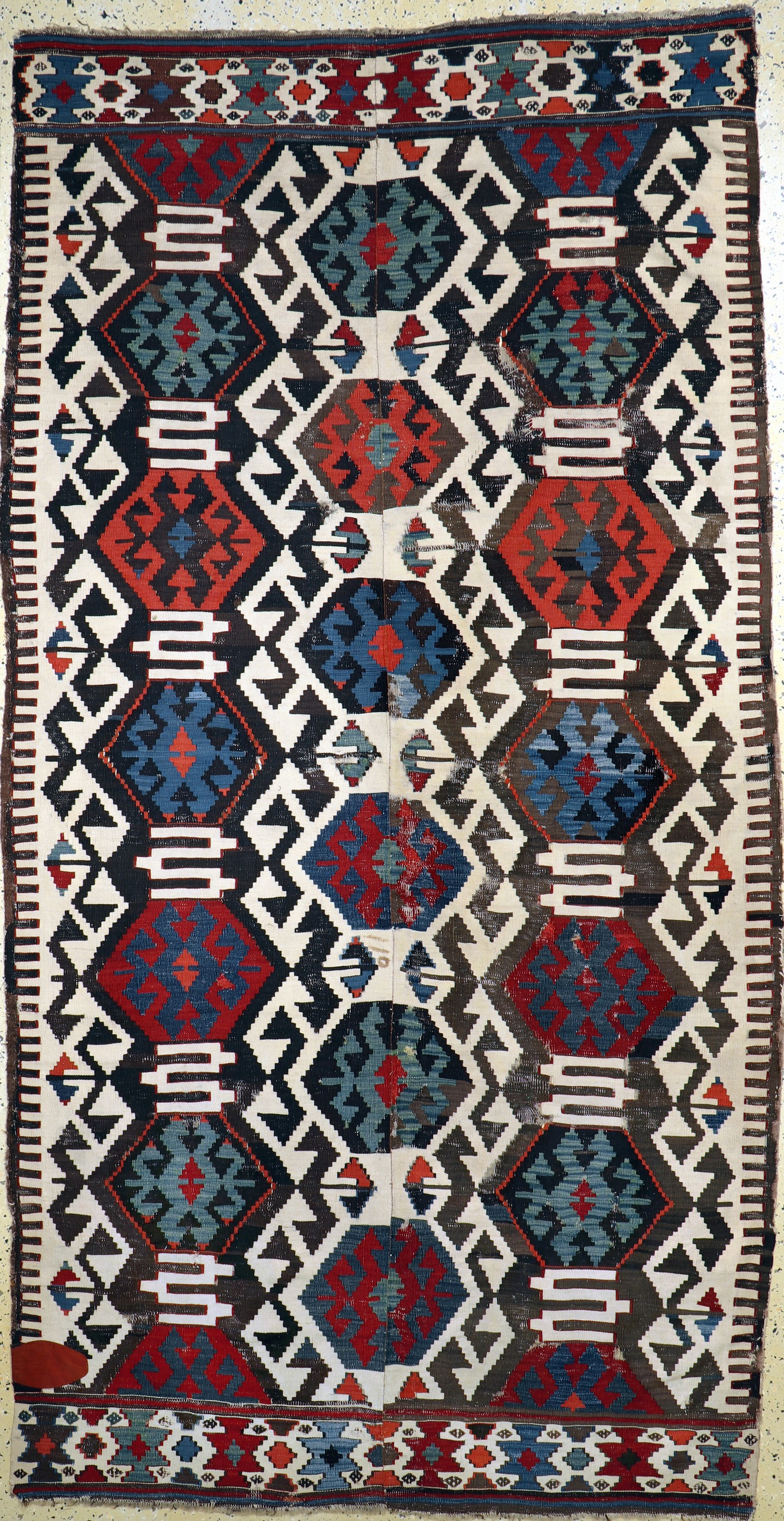 "Aydin"Kelim antik, Türkei, 19.Jhd, Wolle auf Wolle, ca. 295 x 155 cm, EHZ: 2, (kleine restaurierungen))aus Sammlungsauflösung