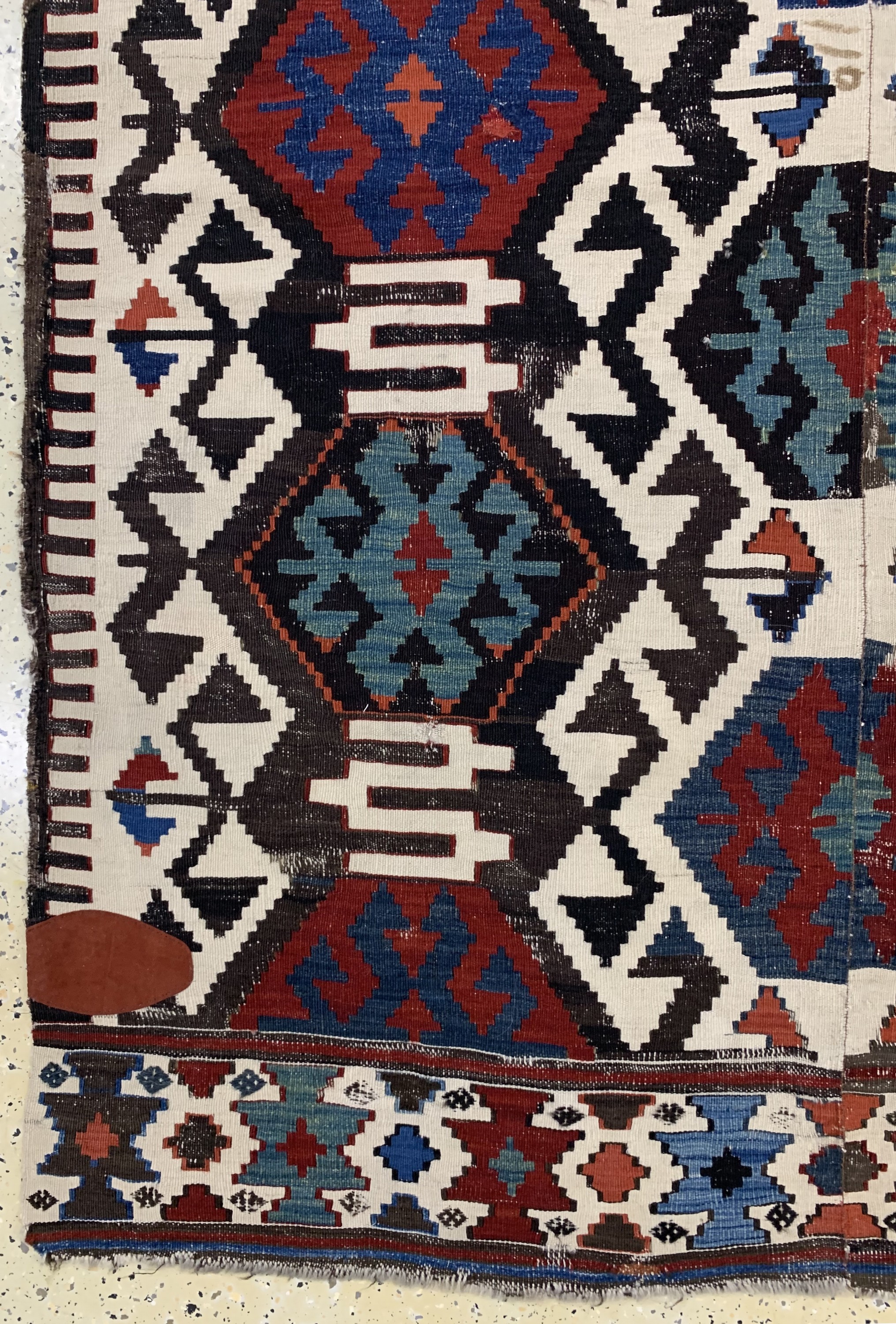 Detail d: "Aydin"Kelim antik, Türkei, 19.Jhd, Wolle auf Wolle, ca. 295 x 155 cm, EHZ: 2, (kleine restaurierungen))aus Sammlungsauflösung