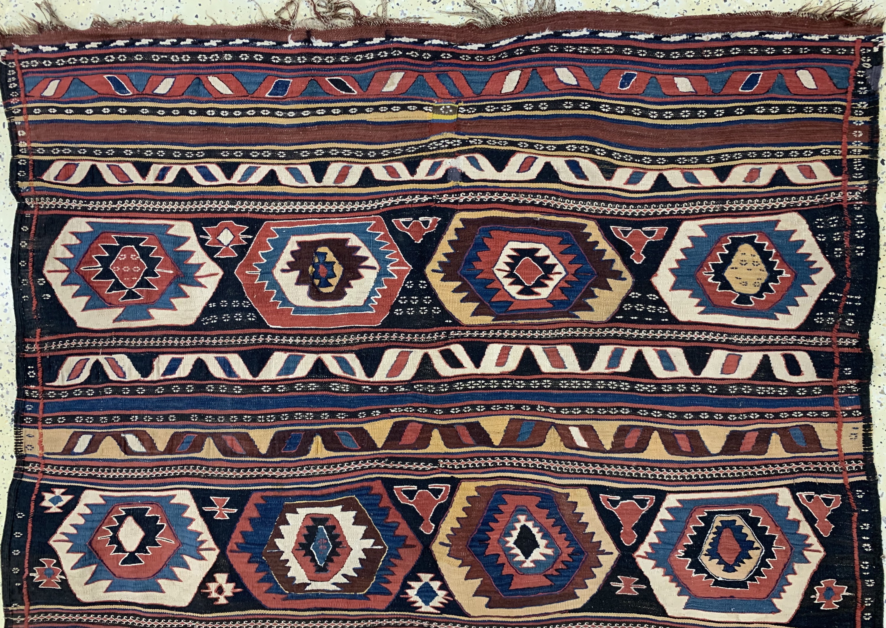 Detail a: "Weramin"Kelim antik, Persien, 19.Jhd, Wolle auf Wolle, ca. 320 x 172 cm, EHZ: 2 aus Sammlungsauflösung