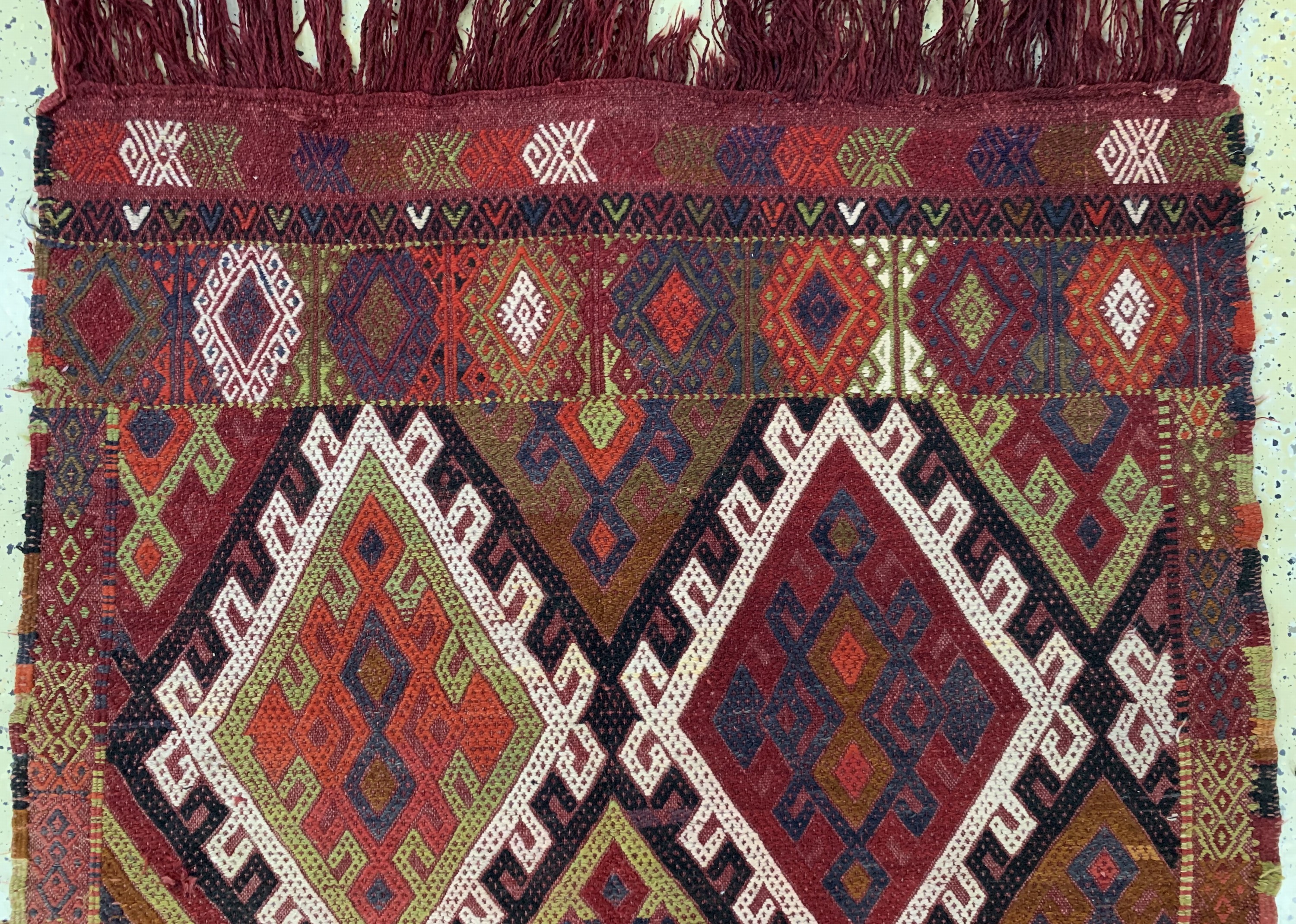 Detail a: Obruk Cicim antik, Türkei, um 1900, Wolle auf Wolle, ca. 200 x 120 cm, EHZ: 2, (kleine Löcher)