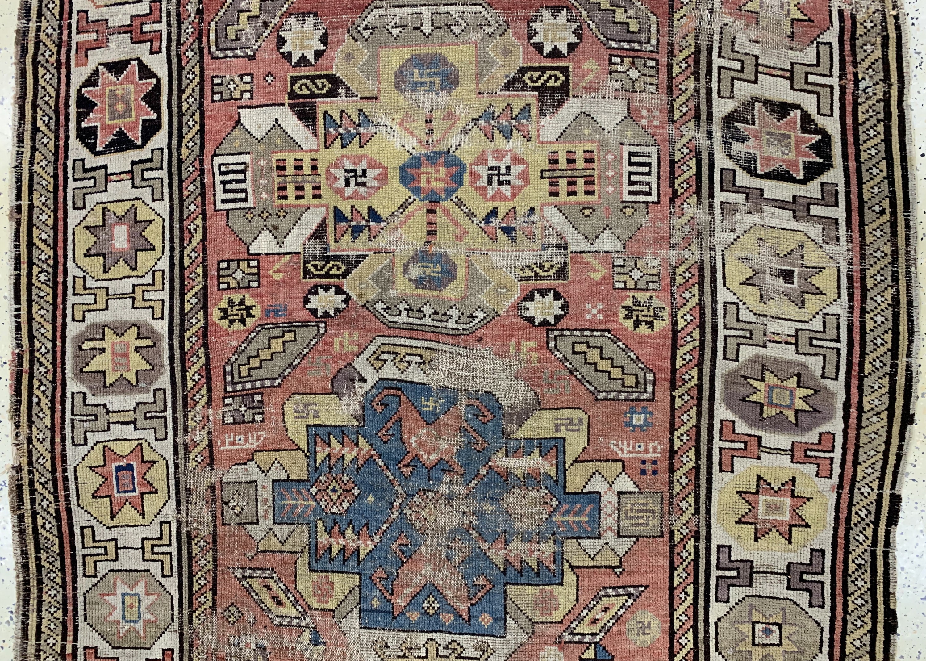 Detail b: Antiker Kazak, Kaukasus, 19.Jhd, Wolle auf Wolle, ca. 280 x 155 cm, EHZ: 4,aus Sammlungsauflösung