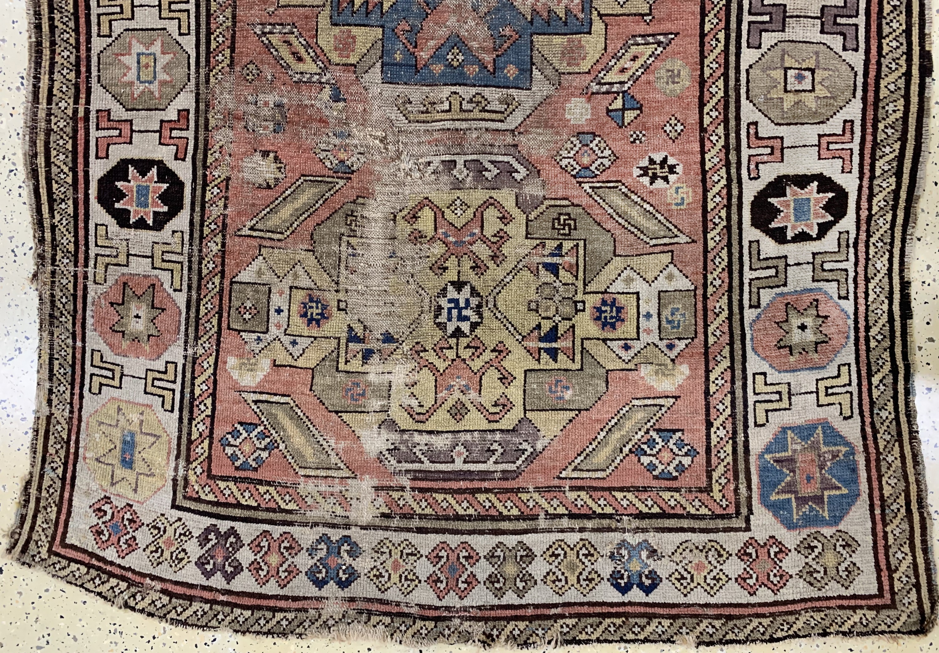 Detail c: Antiker Kazak, Kaukasus, 19.Jhd, Wolle auf Wolle, ca. 280 x 155 cm, EHZ: 4,aus Sammlungsauflösung
