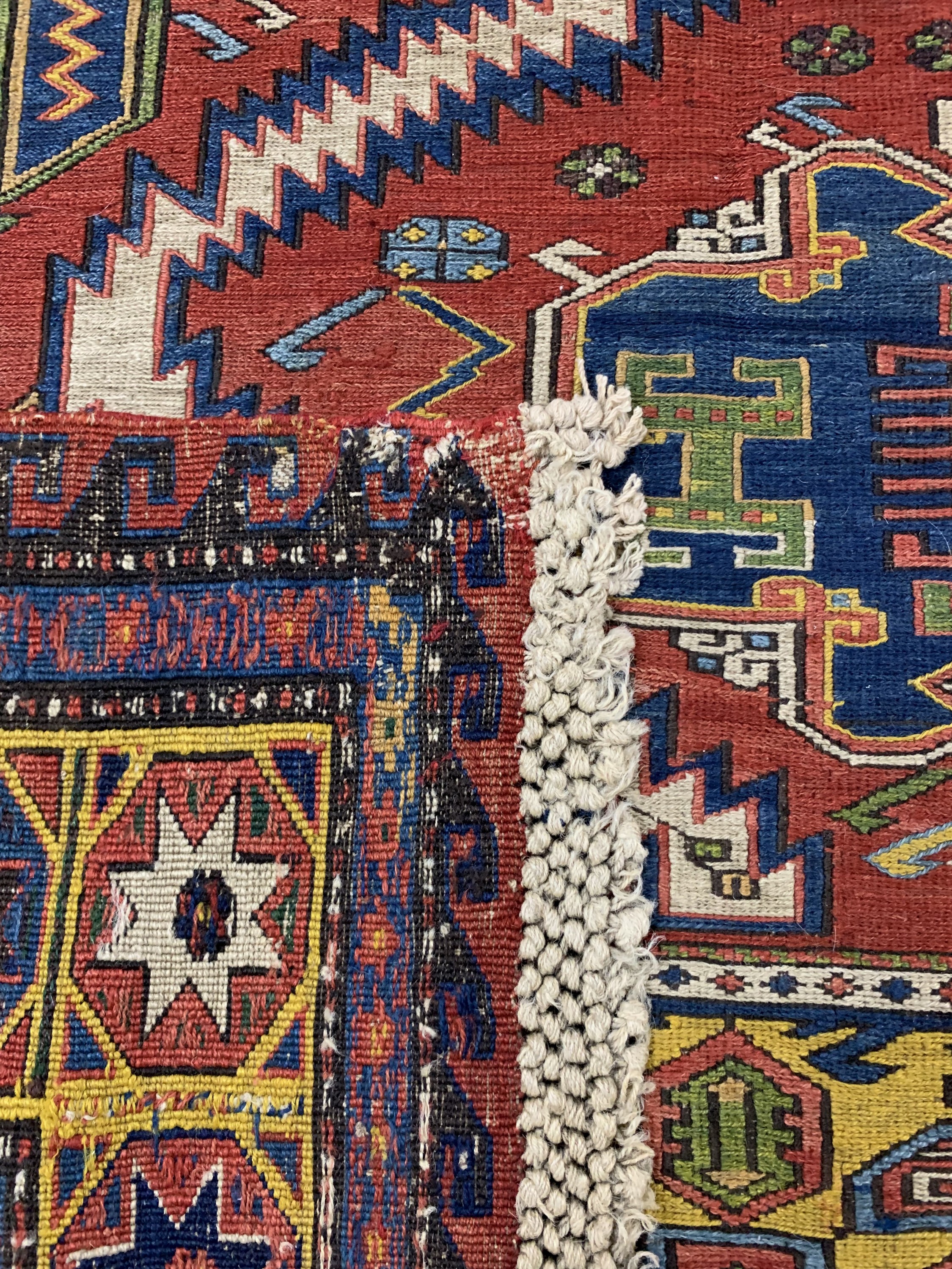 Detail h: Antiker Sumakh, Kaukasus, um 1900, Wolle auf Wolle, ca. 285 x 220 cm, EHZ: 2, (mittig zusammengesetzt),aus Sammlungsauflösung