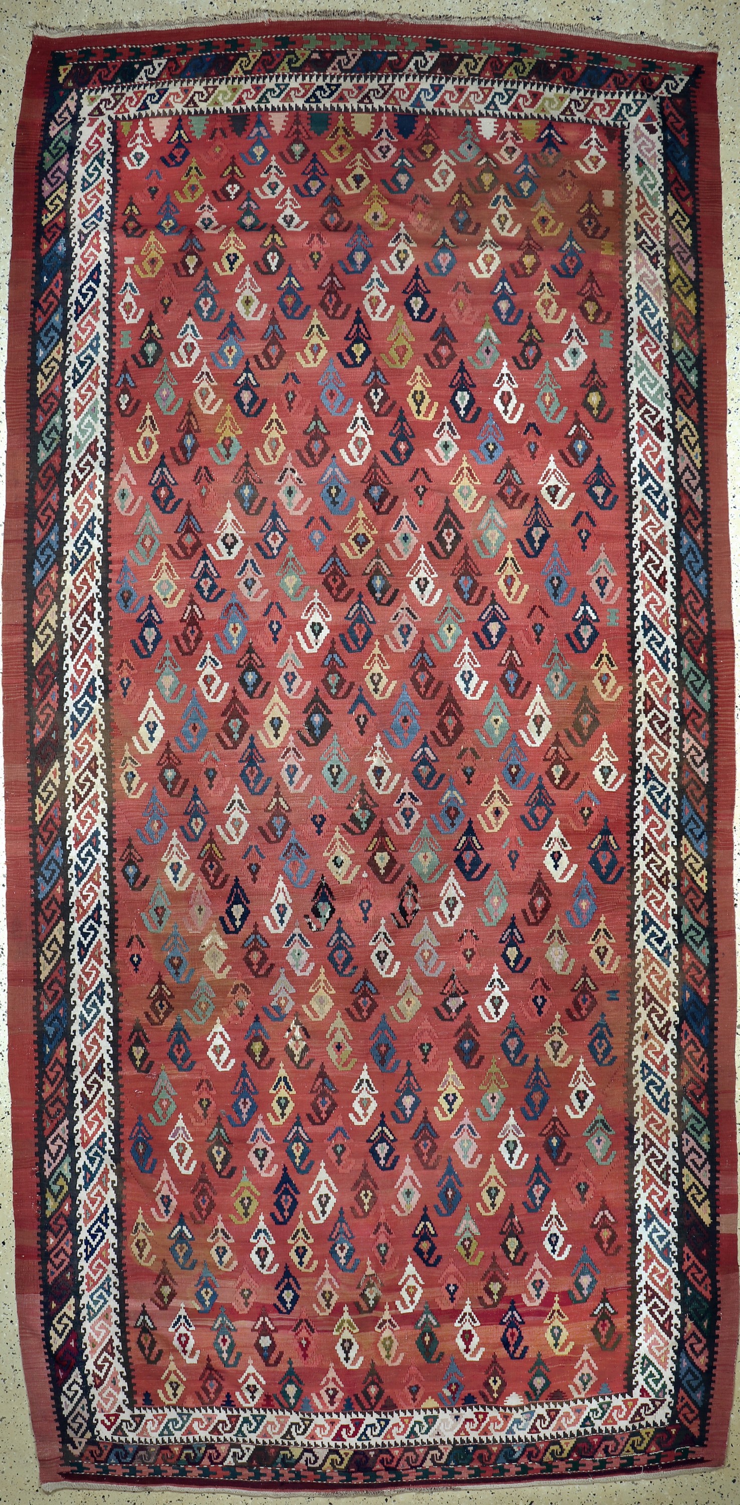 Karabagh Kelim antik, Kaukasus, um 1900, Wolle auf Wolle, ca. 420 x 205 cm, EHZ: 3(fleckig),aus Sammlungsauflösung