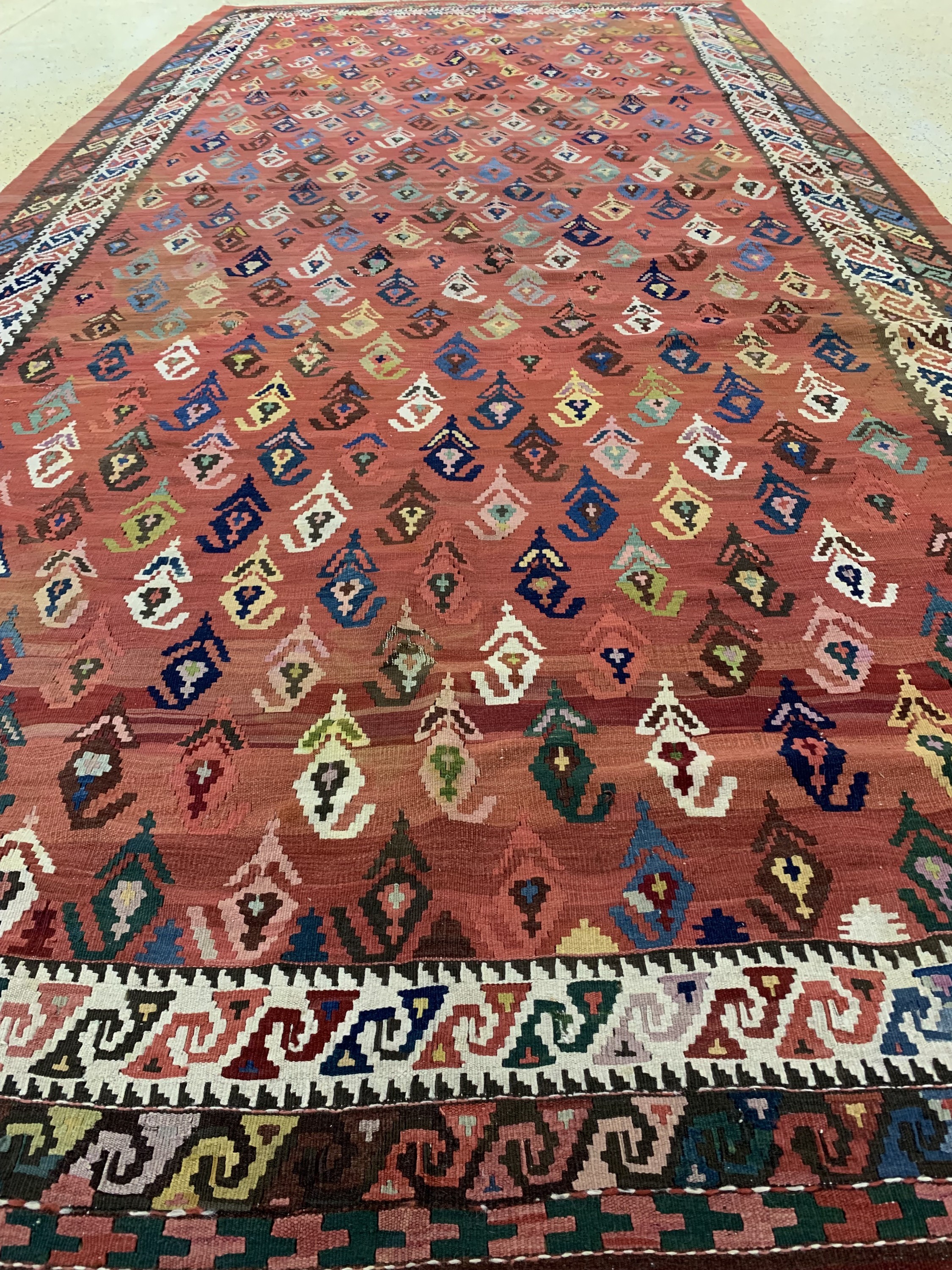 Detail f: Karabagh Kelim antik, Kaukasus, um 1900, Wolle auf Wolle, ca. 420 x 205 cm, EHZ: 3(fleckig),aus Sammlungsauflösung