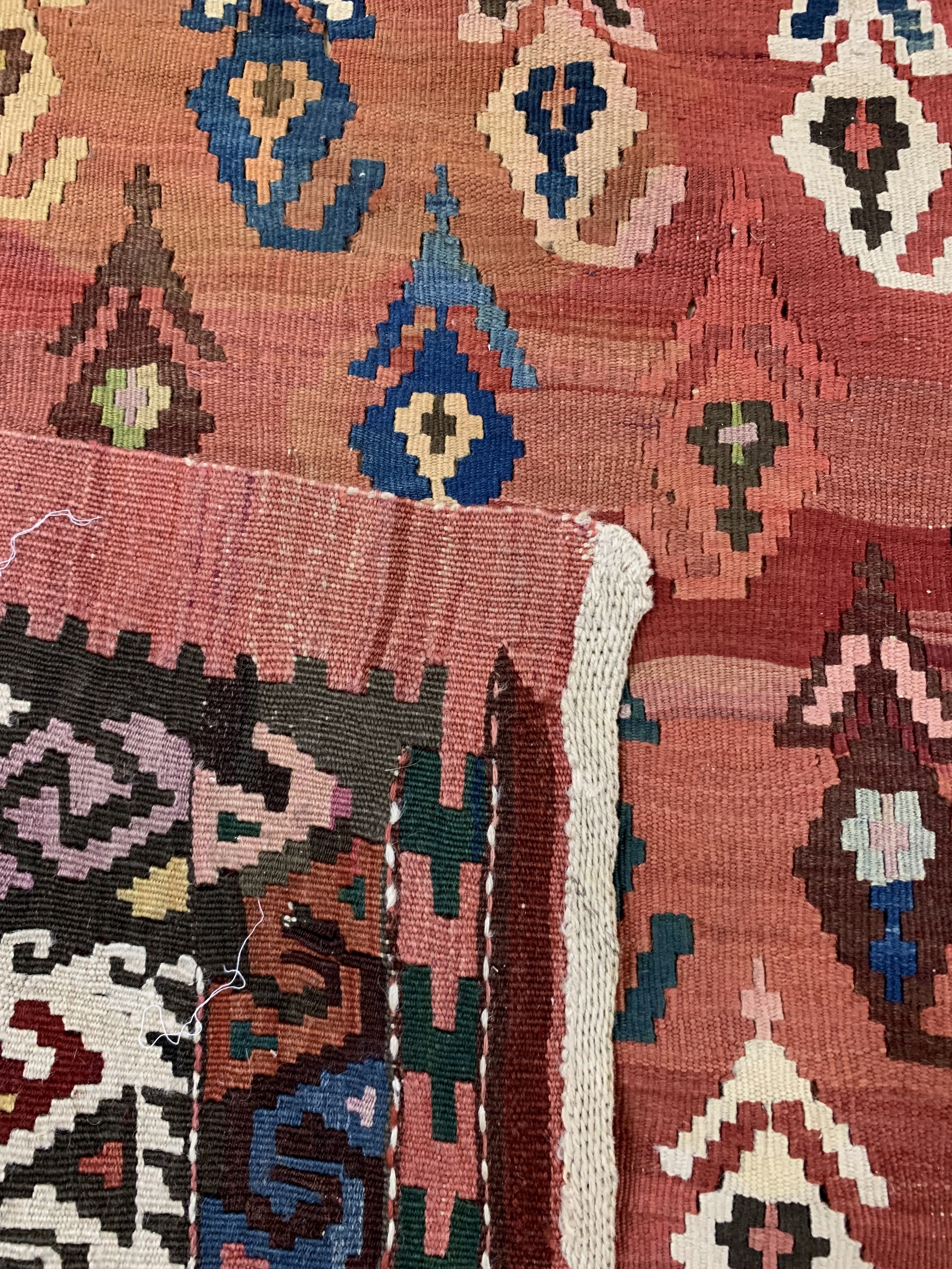 Detail g: Karabagh Kelim antik, Kaukasus, um 1900, Wolle auf Wolle, ca. 420 x 205 cm, EHZ: 3(fleckig),aus Sammlungsauflösung
