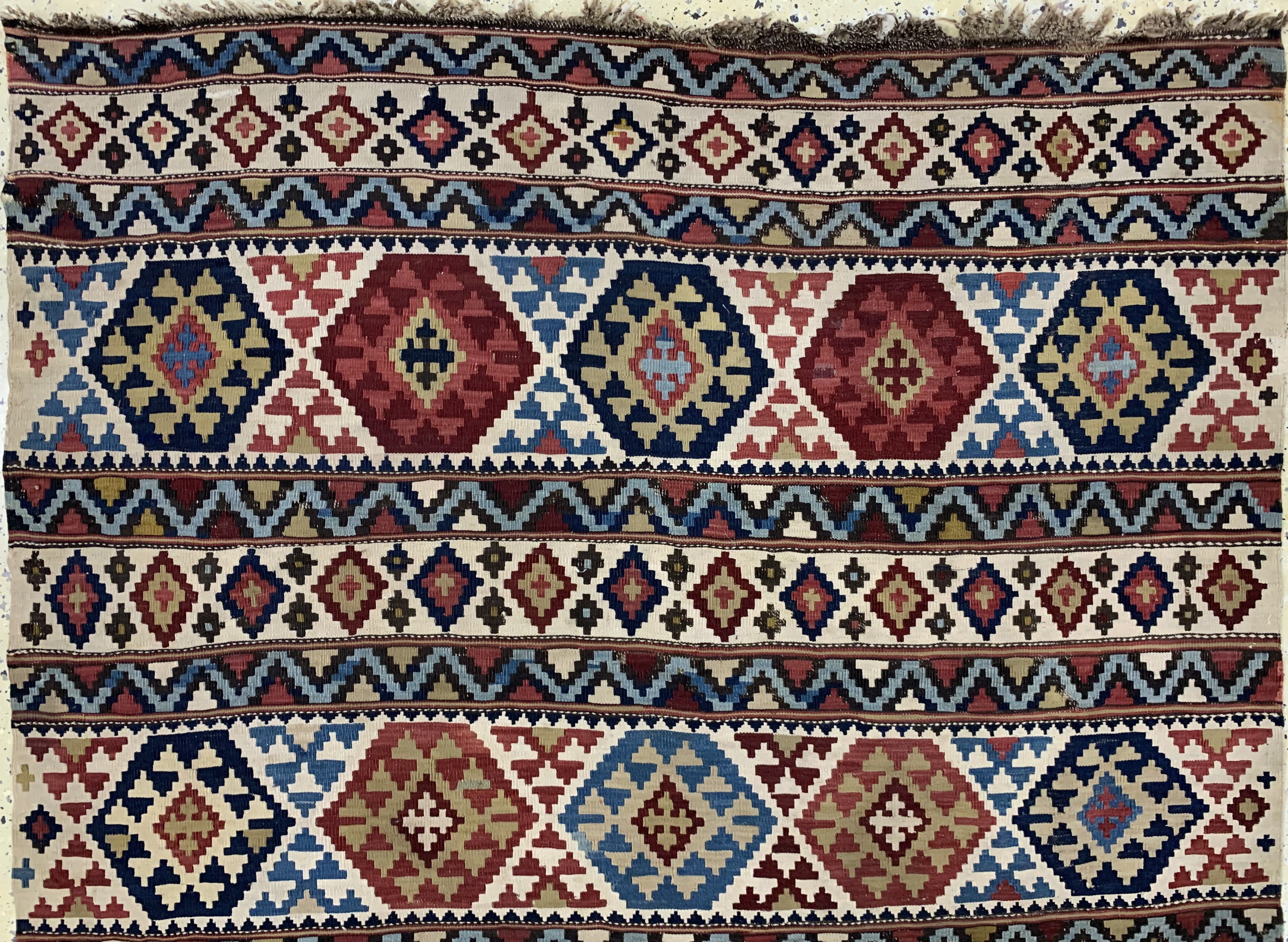Detail a: Shahsawan Kelim antik, Persien, 19.Jhd, Wolle auf Wolle, ca. 330 x 152 cm, EHZ: 2-3, (kleine Restaurierungen)