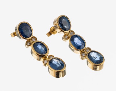 Image 26853944 - Paar 18 kt Gold Saphir-Brillant-Ohrstecker, GG 750/000, länglich, in sich bewegl., ...