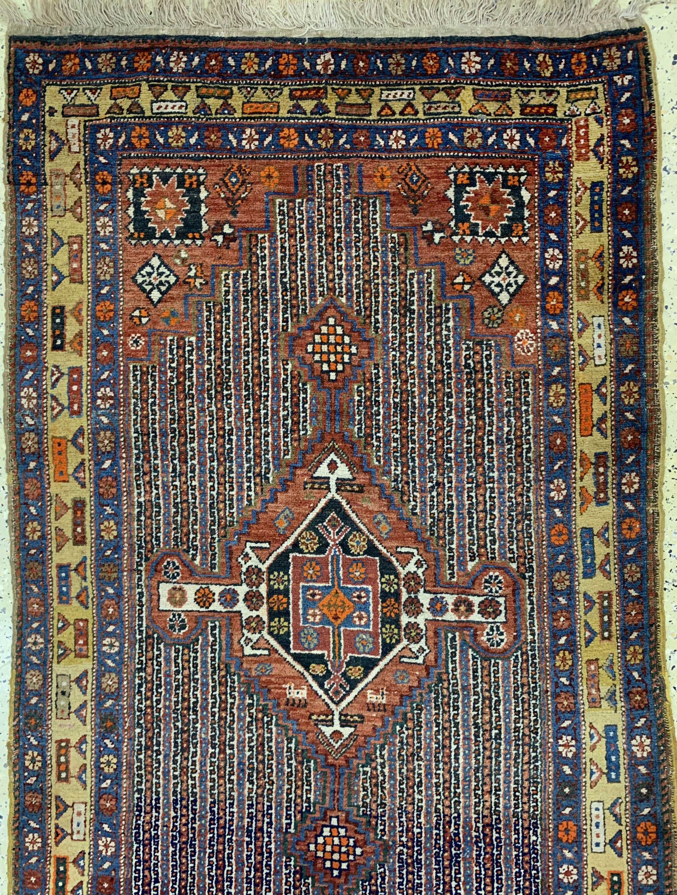 Detail a: Antiker Karadjeh, Persien, 19.Jhd, Wolle auf Wolle, ca. 530 x 115 cm, EHZ: 3,aus Sammlungsauflösung