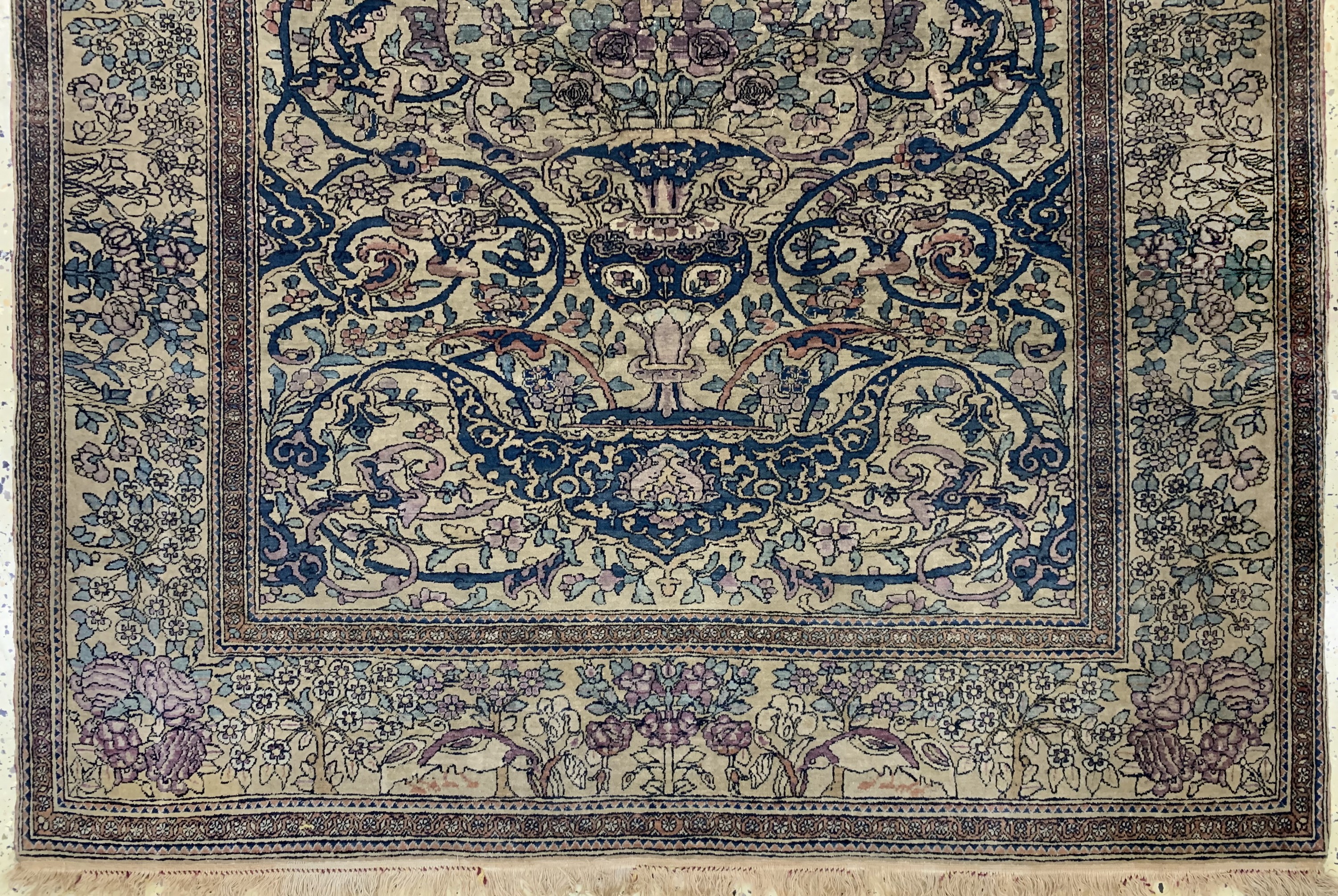 Detail b: Esfahan"Ahmad"antik, Persien, 19.Jhd, Wolleauf Baumwolle, ca. 210 x 145 cm, EHZ: 3,aus Sammlungsauflösung
