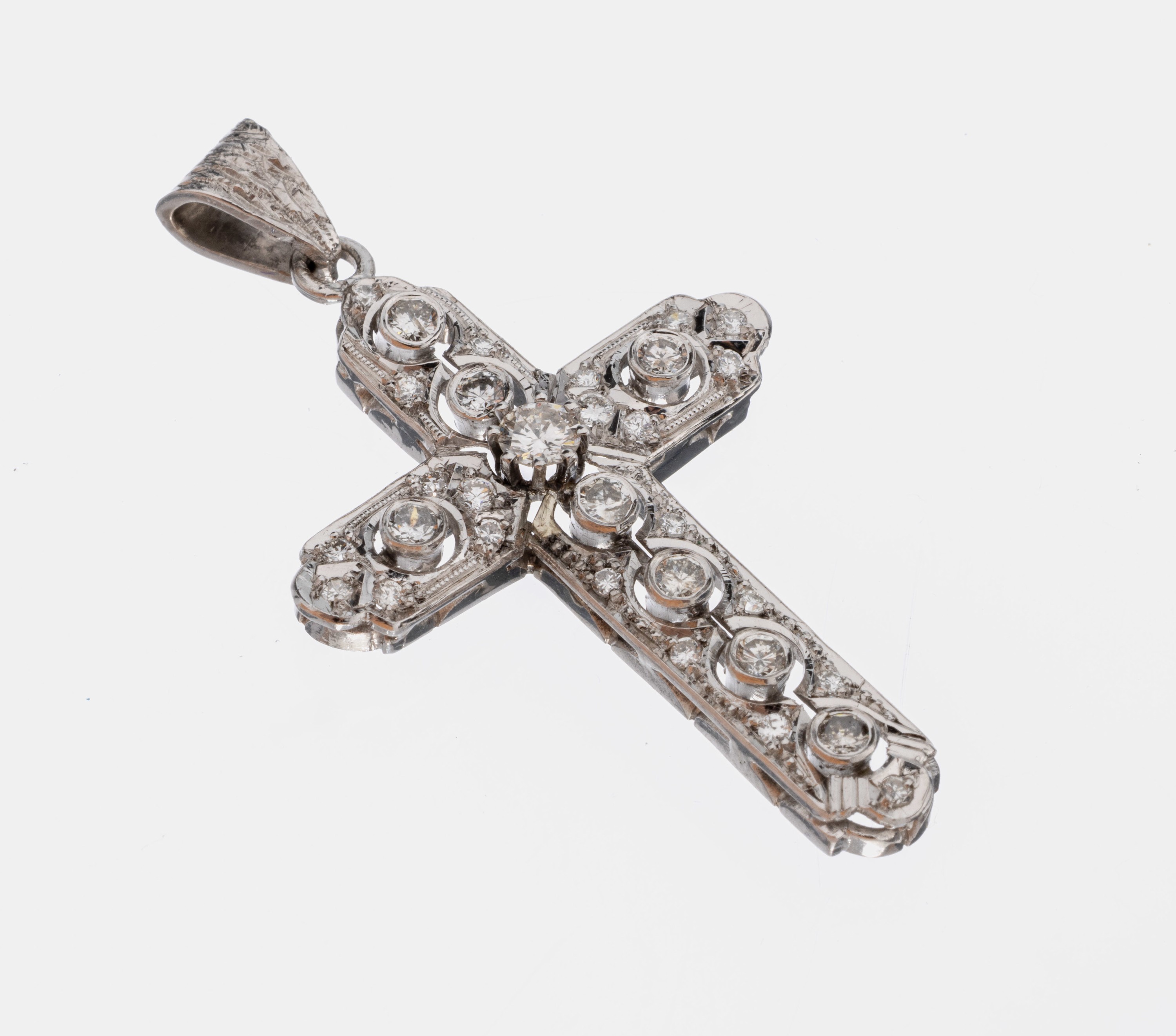 14 kt Gold Brillant-Kreuzanhänger, WG 585/ 000, Brillanten zus. ca. 0,80 ct Weiß/si, total ca. 6,9 g, L. ca. 5 cm