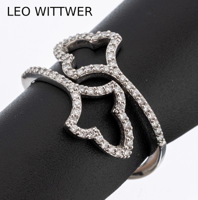 Image 18 kt Gold LEO WITTWER Brillant-Ring, WG 750/000, 66 Brillanten zus. ca. 0.66 ct ...