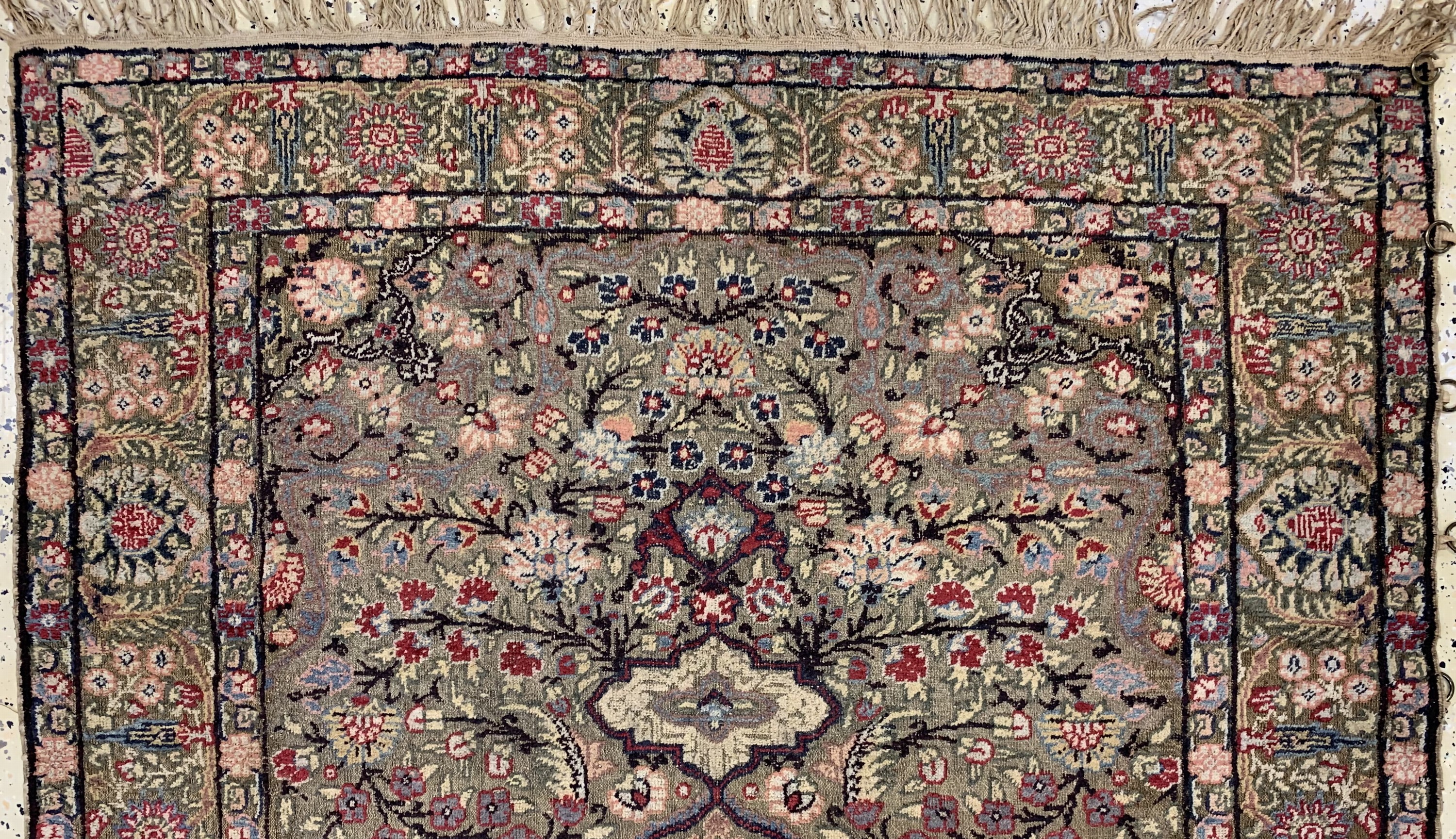 Detail a: Kayseri"Metallbroschiert", Türkei, um 1900,Matall-Wolle auf Baumwolle, ca. 185 x 130 cm, EHZ: 2,aus Sammlungsauflösung