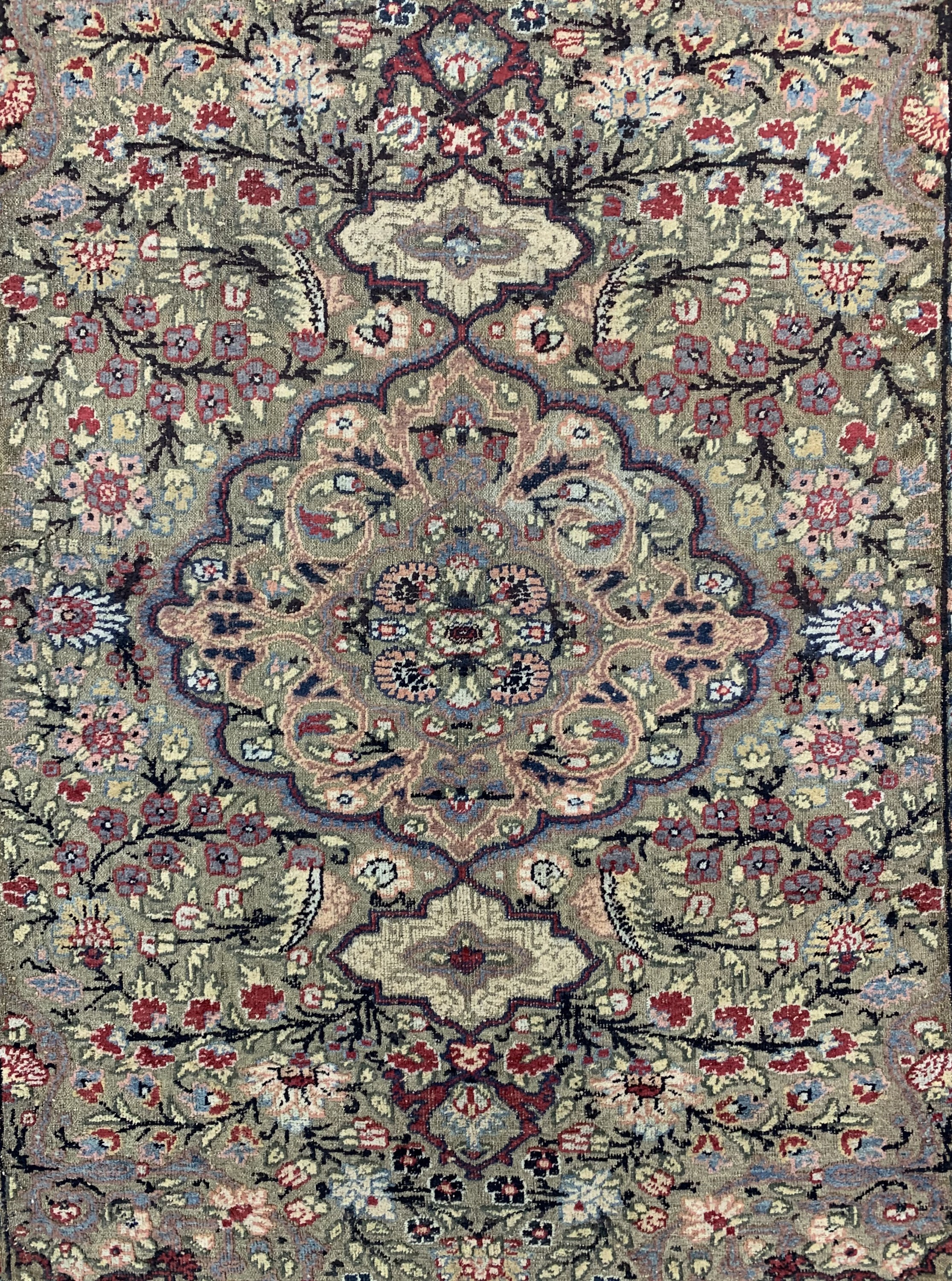 Detail c: Kayseri"Metallbroschiert", Türkei, um 1900,Matall-Wolle auf Baumwolle, ca. 185 x 130 cm, EHZ: 2,aus Sammlungsauflösung