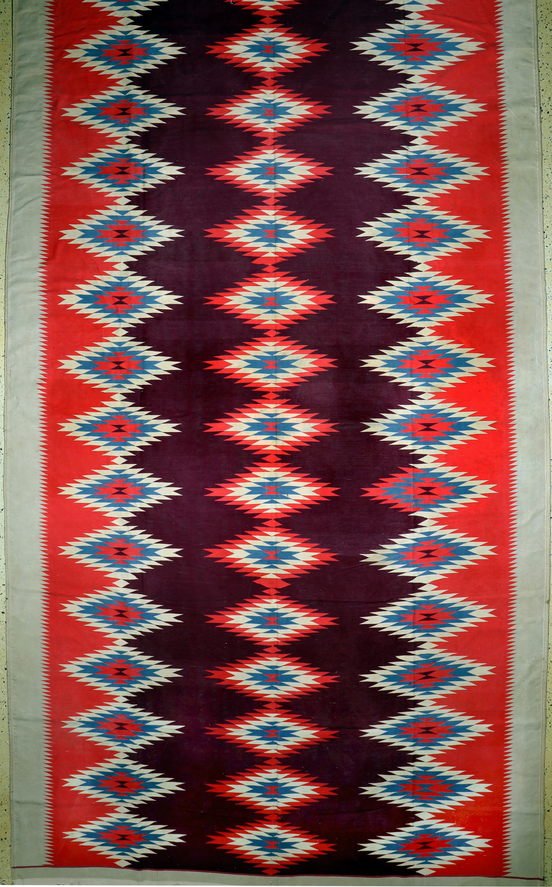 Duri Kelim, Indien, Mitte 20.Jhd, merzerisierte Baumwolle, ca. 490 x 280 cm, Reinigungsbedürftig, EHZ: 2